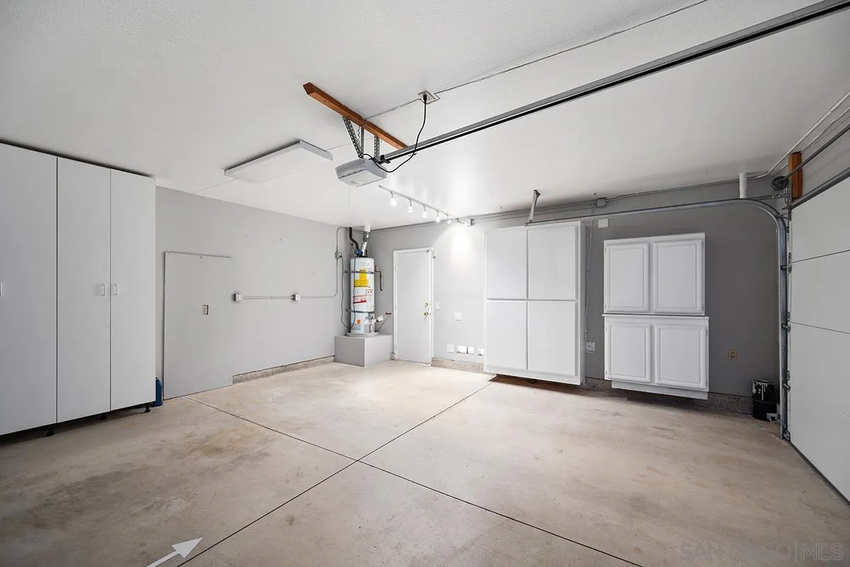 https://cdn.realtyfeed.com/cdn/127/260006440/9adc14c8db0eb1c6c11e8defa255084e.webp