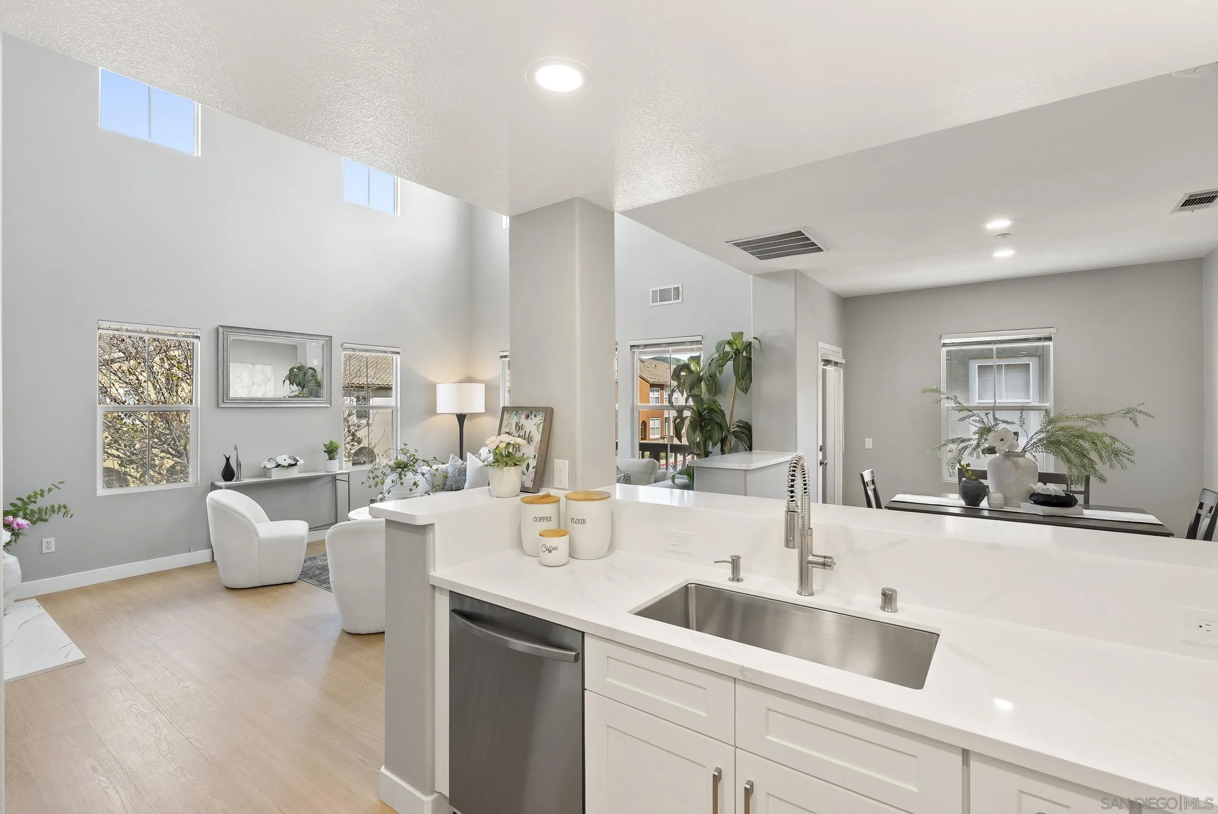 Photo #7: 260006441 Listing: Photo #7