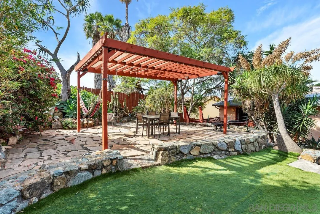 https://cdn.realtyfeed.com/cdn/127/260006442/0809ebe7d51c71533d72b3e3b28eb549.webp