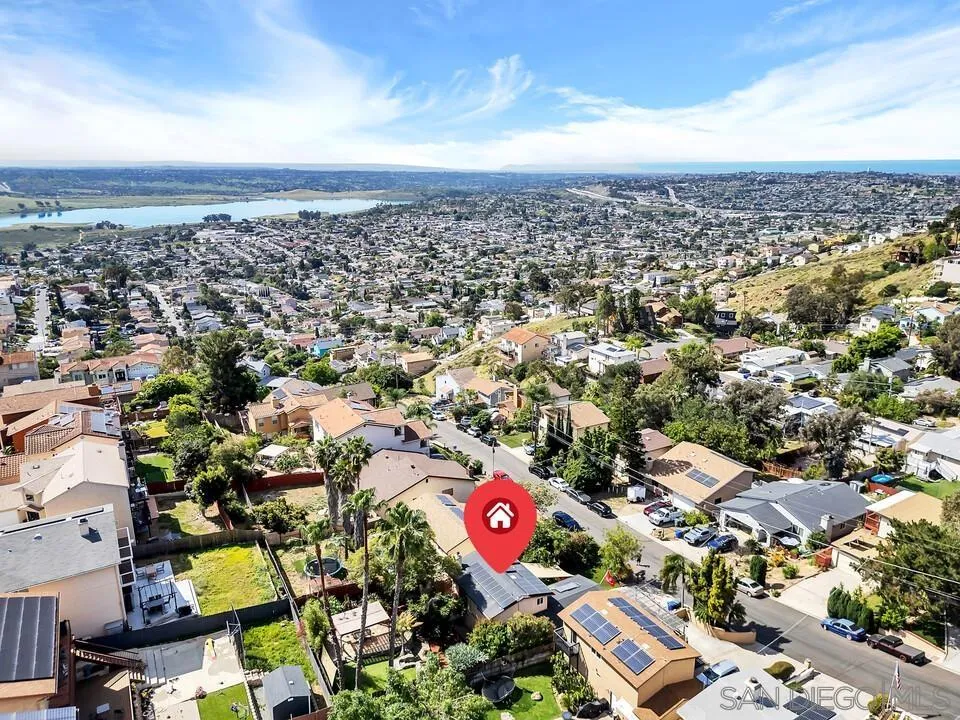https://cdn.realtyfeed.com/cdn/127/260006442/73cb74811b9396e7609282d6a996c145.webp