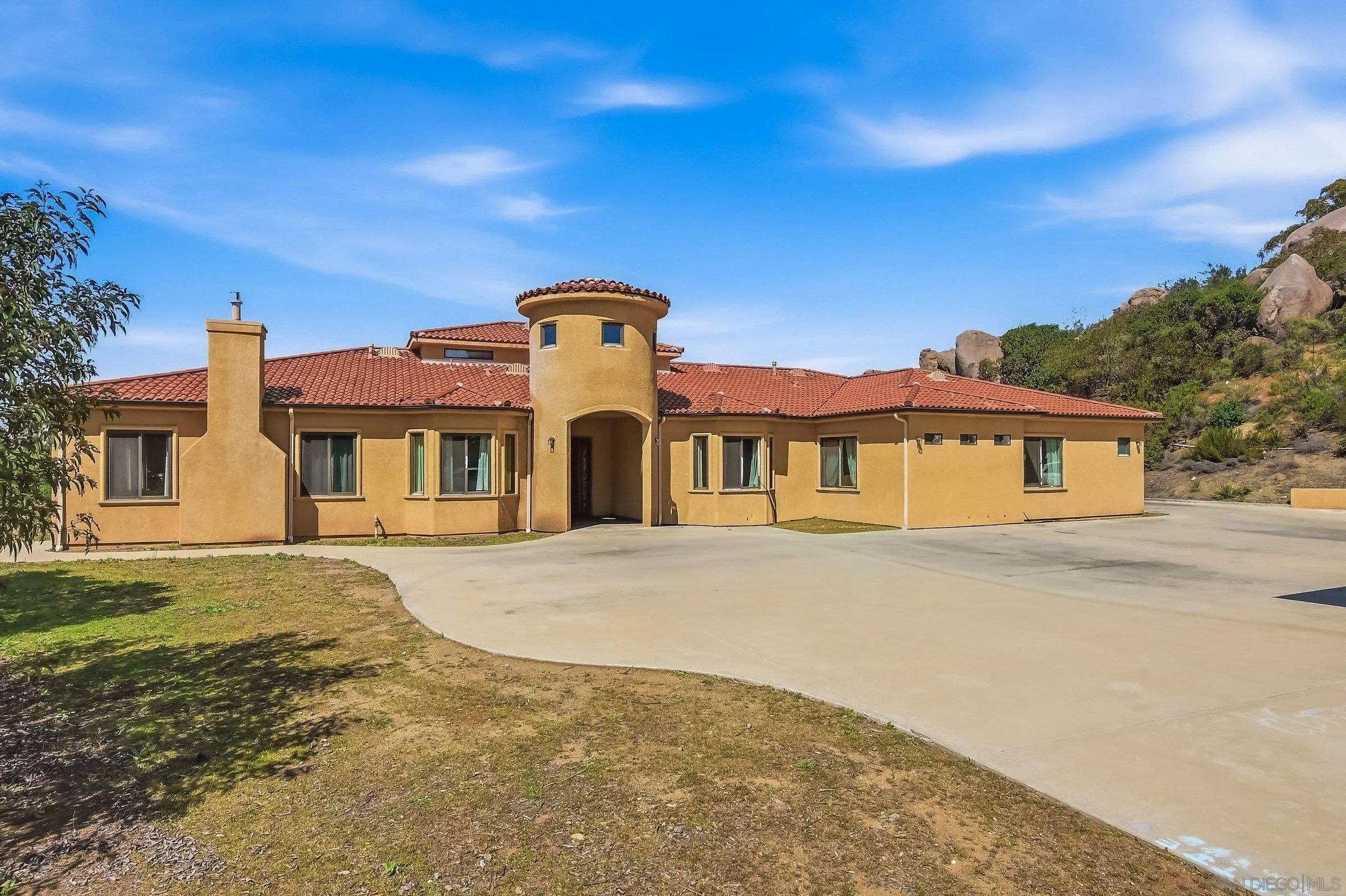 https://cdn.realtyfeed.com/cdn/127/260006447/19cc11b99fd621256d84098583242af4.webp