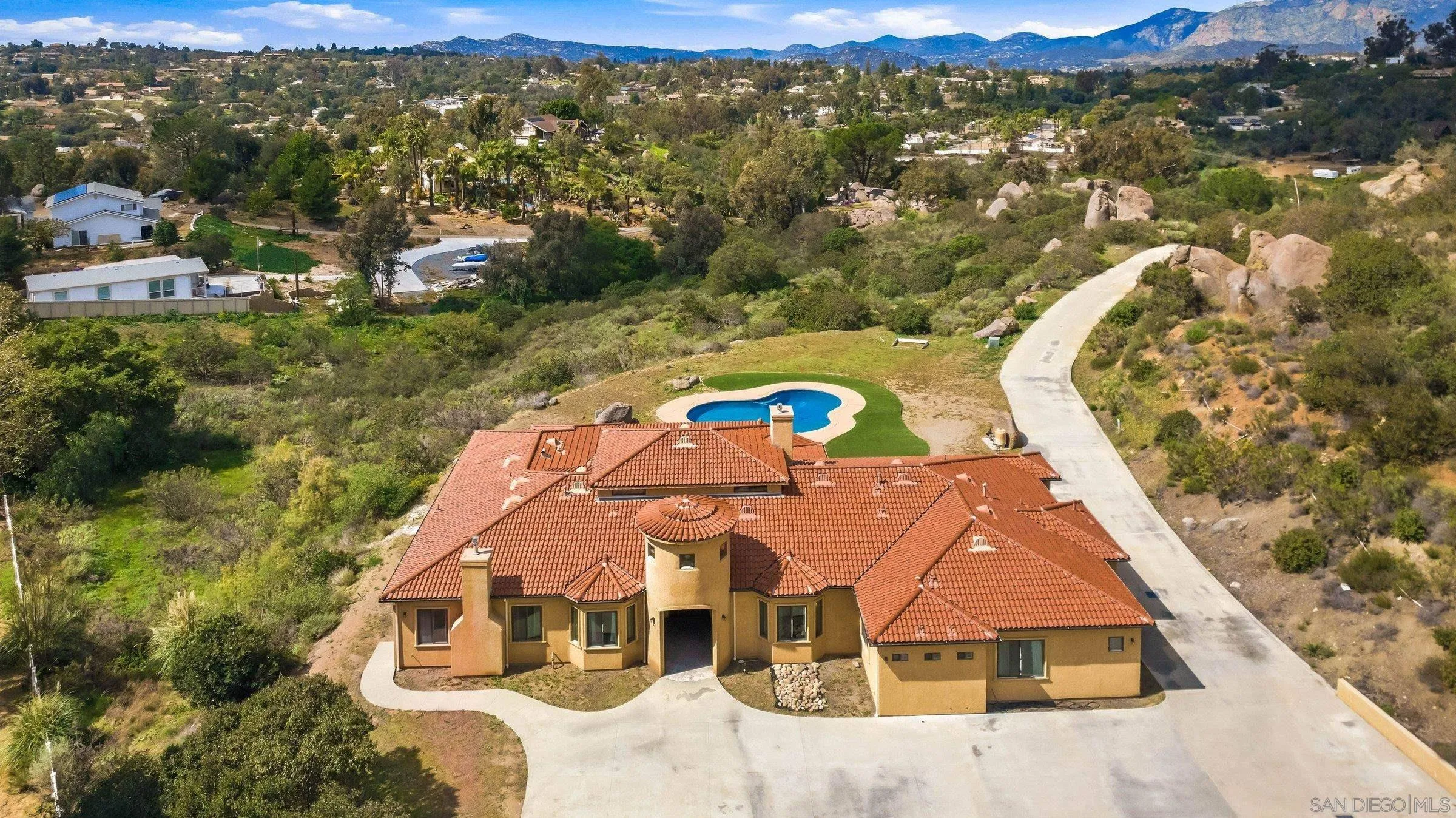 https://cdn.realtyfeed.com/cdn/127/260006447/49b977131429d78a3d9838309f8269a2.webp