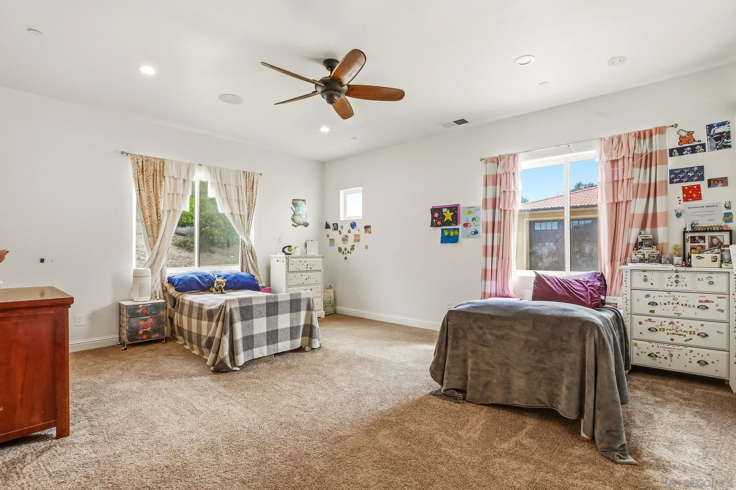 https://cdn.realtyfeed.com/cdn/127/260006447/daf2ba513227073ef60f4dc47a4bbf92.webp