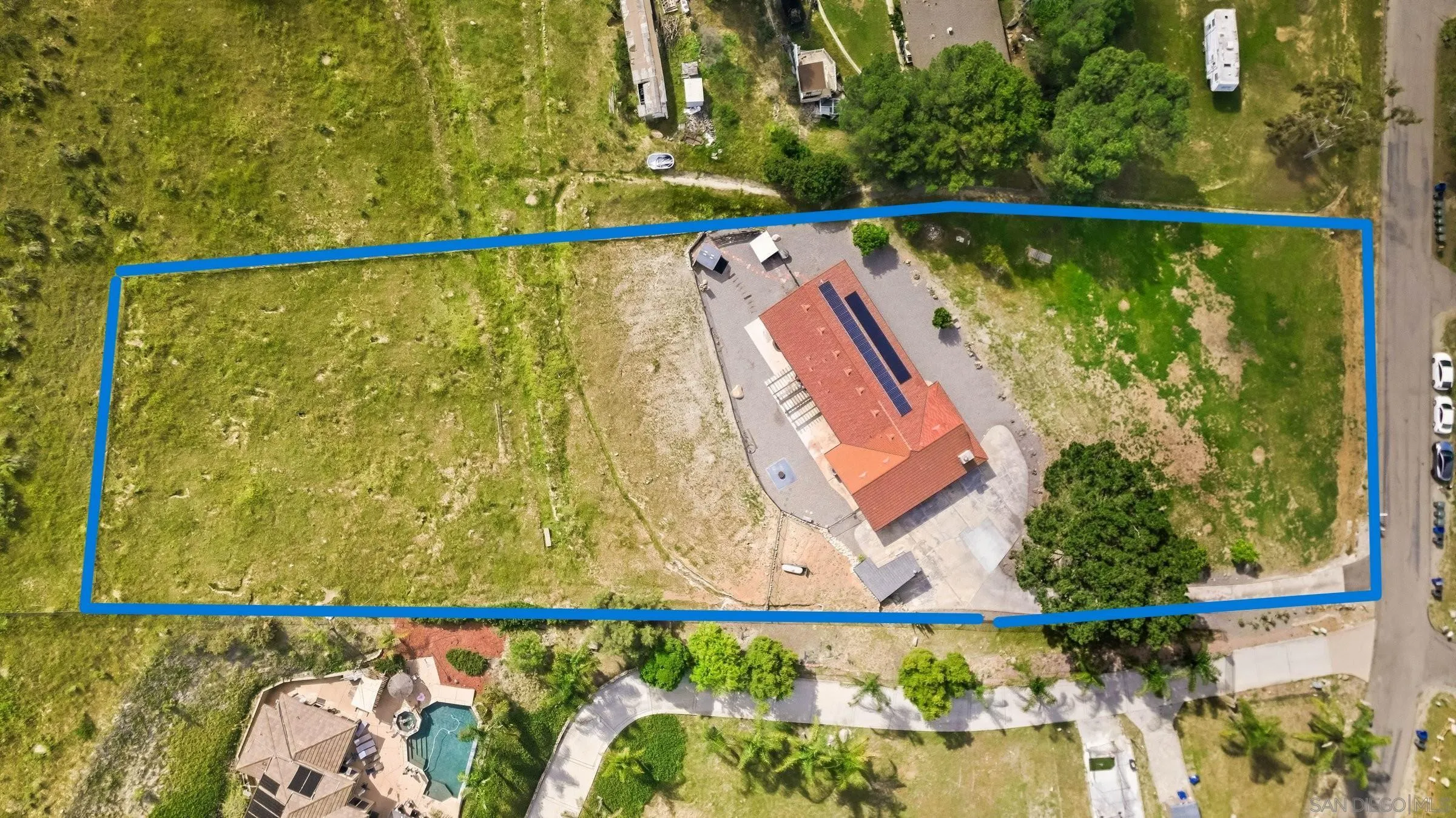 https://cdn.realtyfeed.com/cdn/127/260006448/3418f8feca0d53d5da245e17f337561e.webp