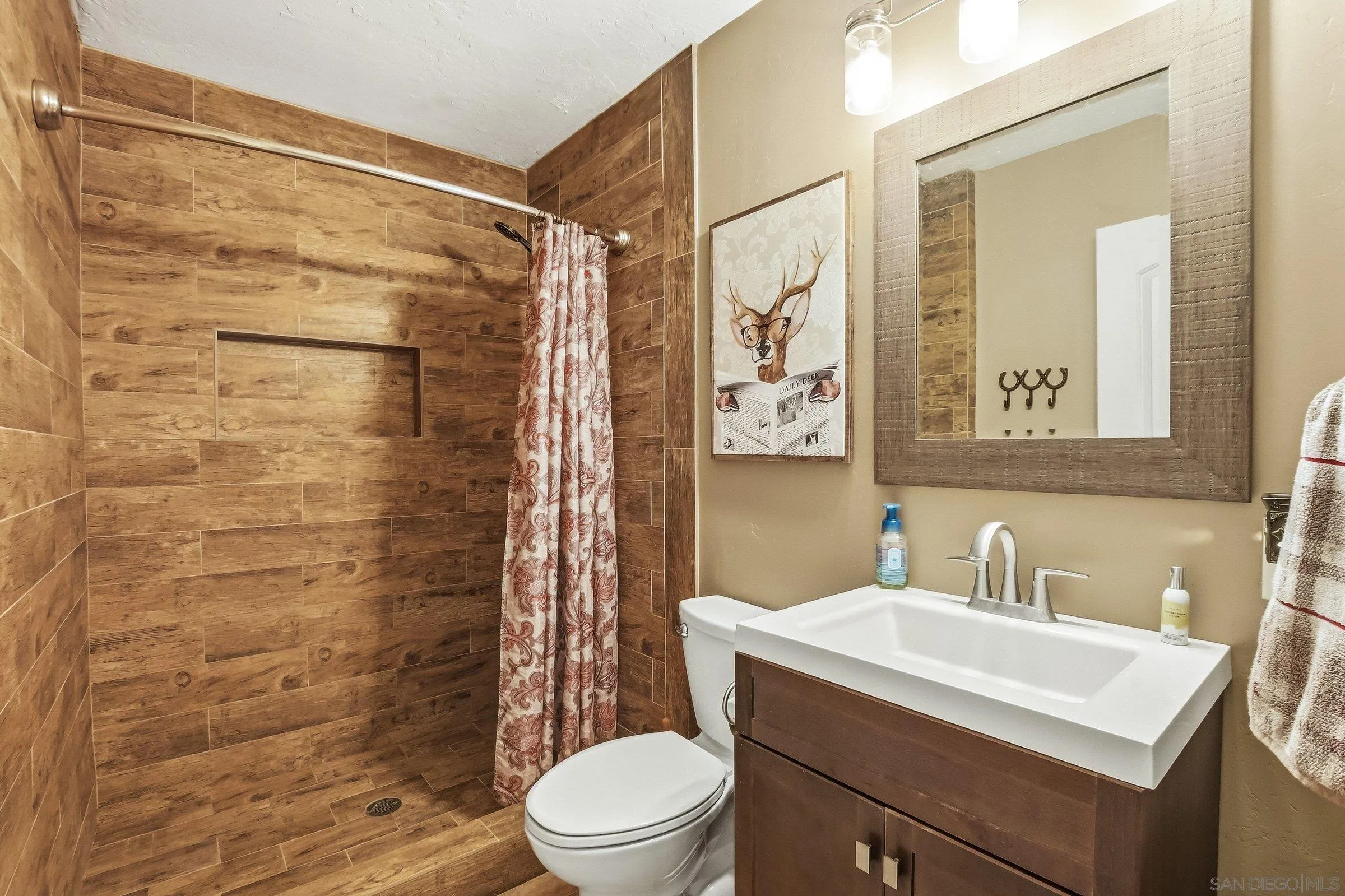 https://cdn.realtyfeed.com/cdn/127/260006448/4ed46870c8a9591da3f0489b6a21f536.webp