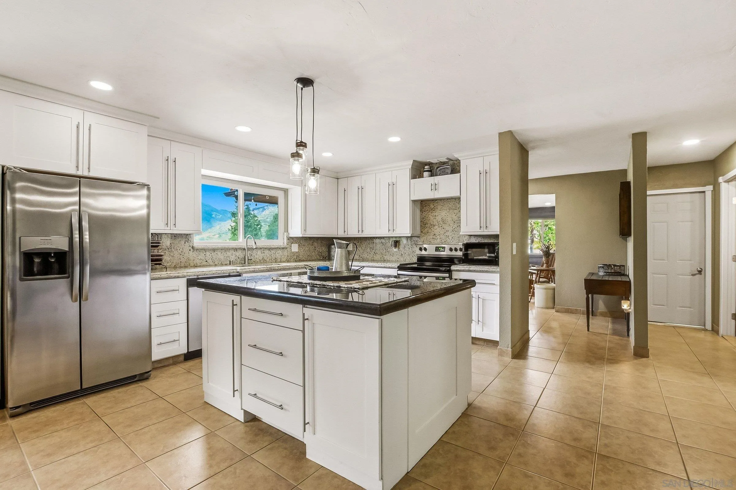 https://cdn.realtyfeed.com/cdn/127/260006448/d09fb7131b3870c538b16e90f5285bca.webp