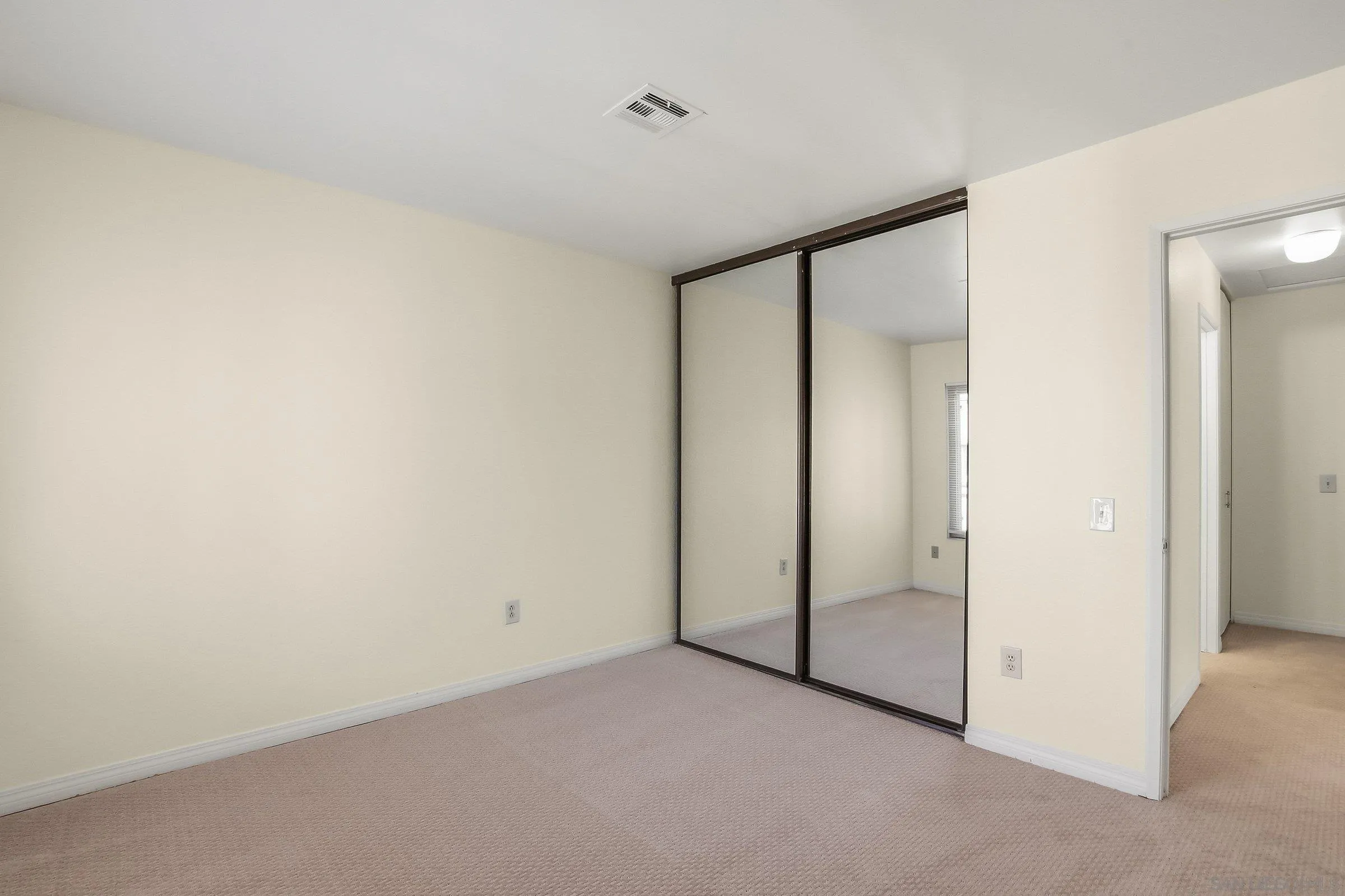 Photo #12: 260006450 Listing: Photo #12