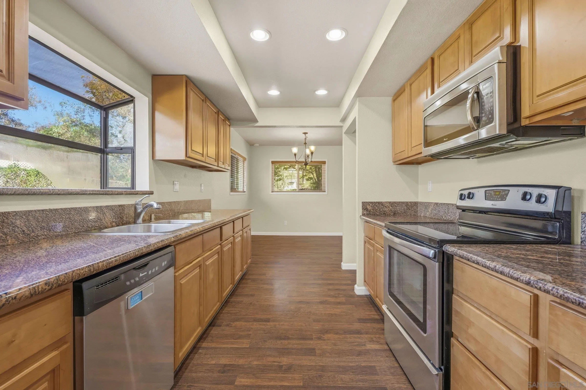 https://cdn.realtyfeed.com/cdn/127/260006452/1861b7dbd222ecda397a1b5e691a7dc4.webp