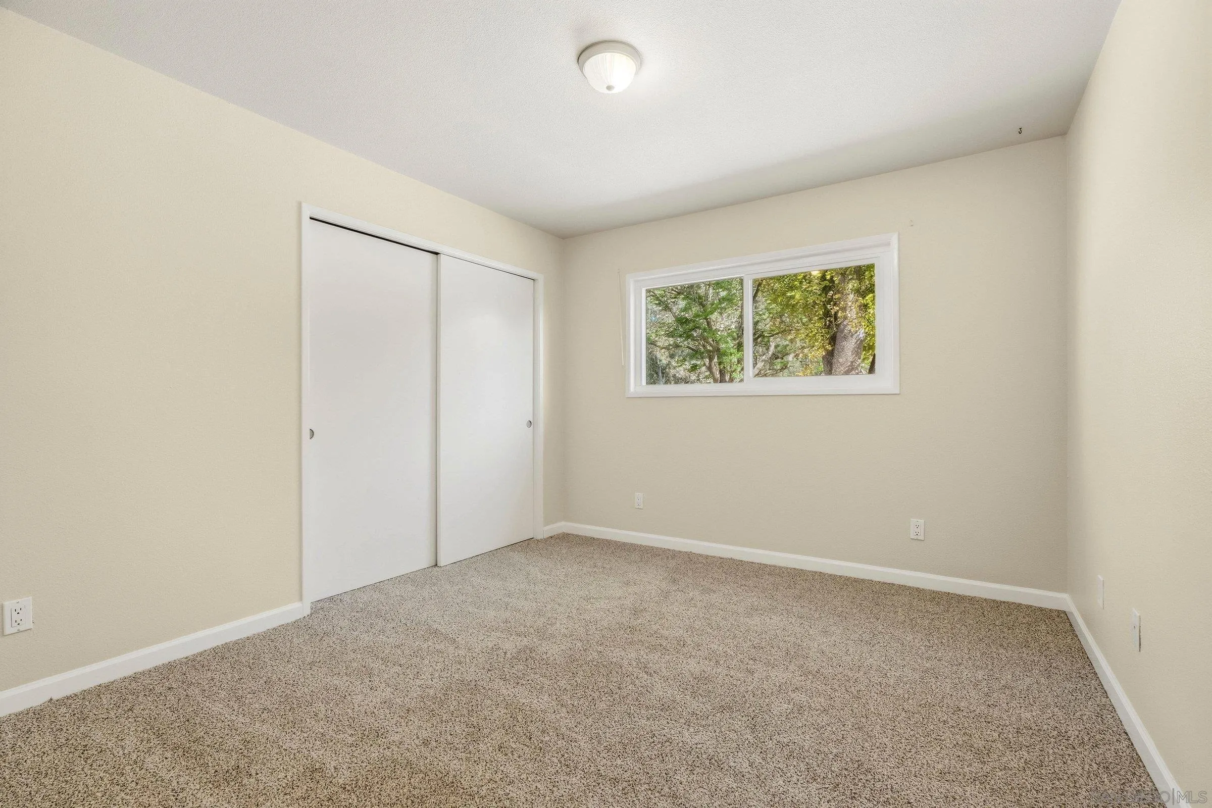https://cdn.realtyfeed.com/cdn/127/260006452/3a995cb197ce45dfa89eb037a1dff8e6.webp
