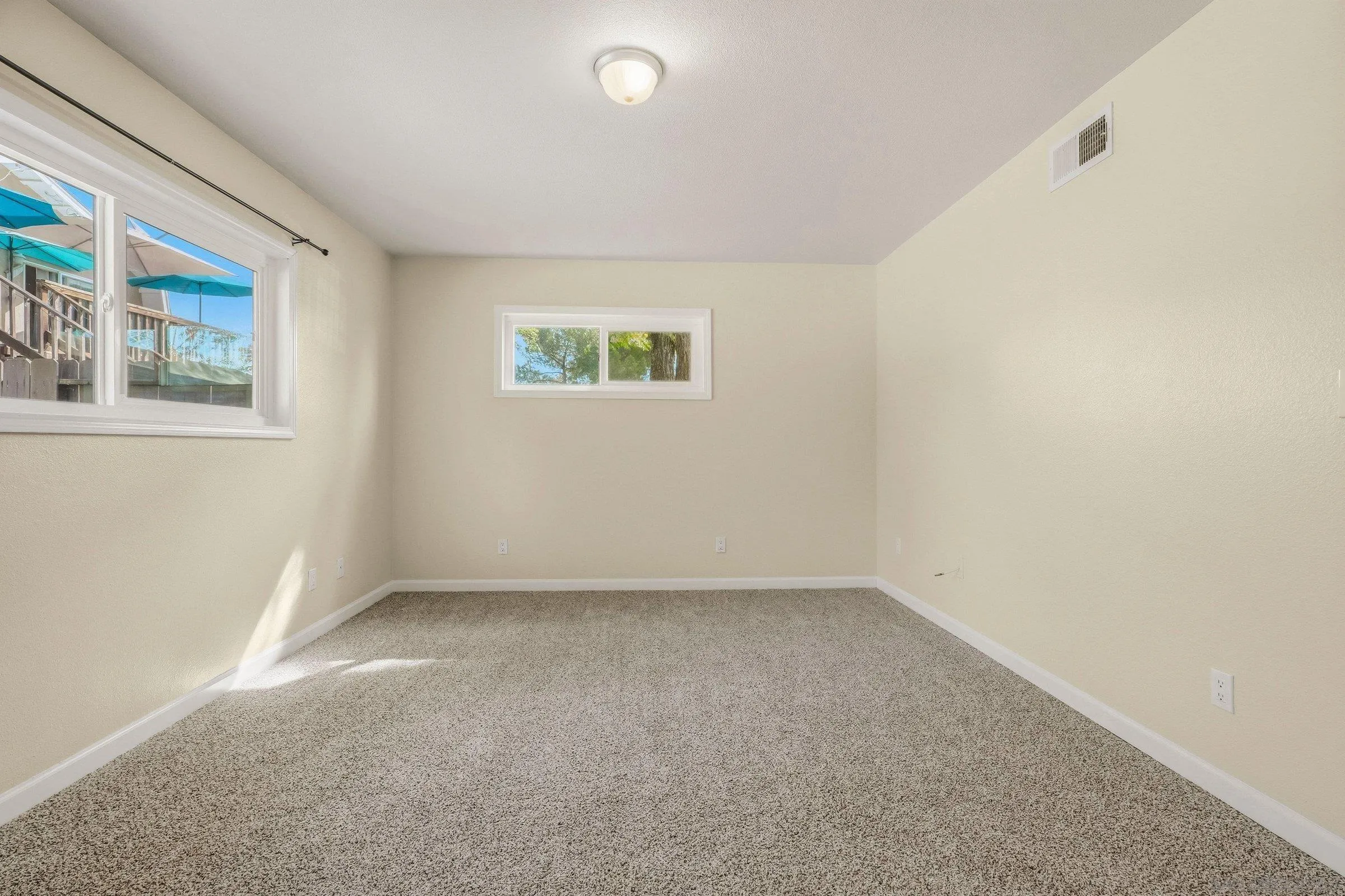 https://cdn.realtyfeed.com/cdn/127/260006452/45b5c91135ea1ff140404db37d205ae1.webp