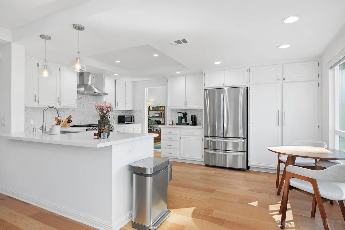 https://cdn.realtyfeed.com/cdn/127/260006453/f5b62621b99192485cac08bcafbc61bf.webp