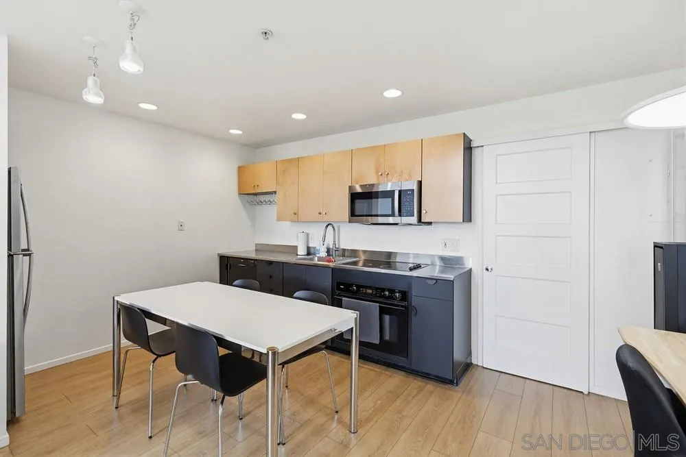 Photo #14: 260006454 Listing: Photo #14