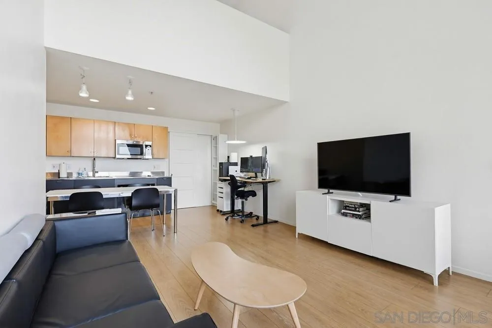 Photo #13: 260006454 Listing: Photo #13