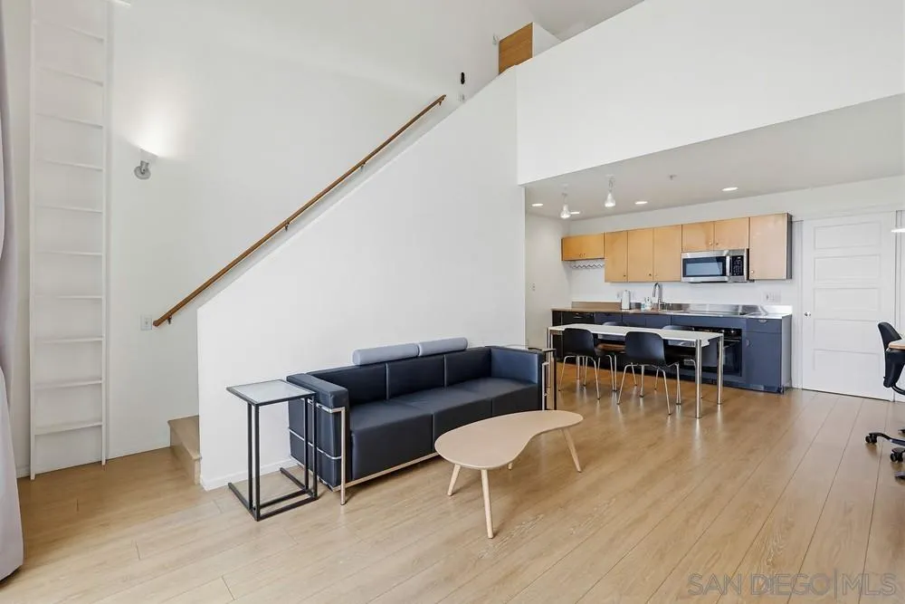 Photo #11: 260006454 Listing: Photo #11