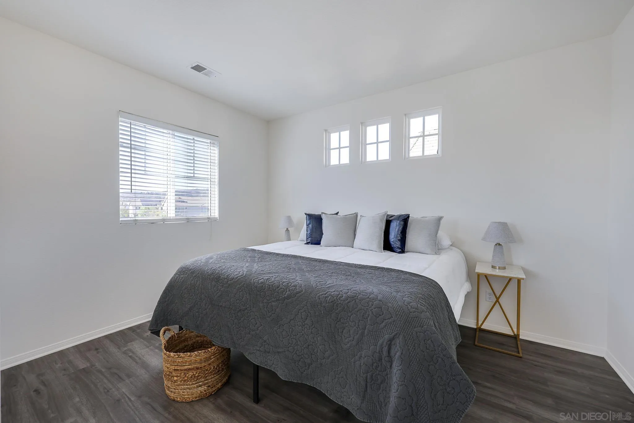 https://cdn.realtyfeed.com/cdn/127/260006458/752e46a5e29c32d65a1b8c493c30a8d7.webp