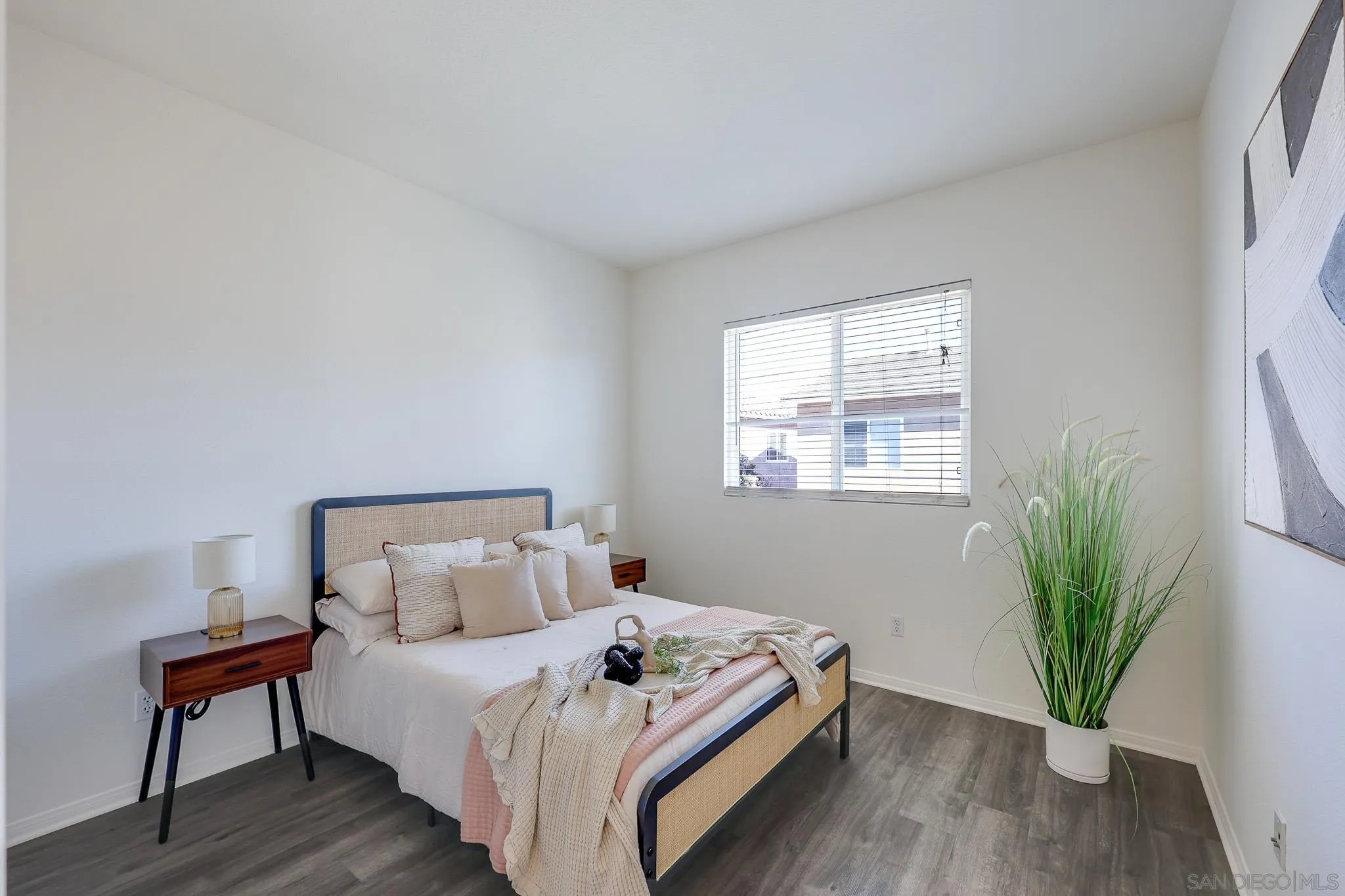 https://cdn.realtyfeed.com/cdn/127/260006458/943014b84d1423cdc9af447a7599182a.webp