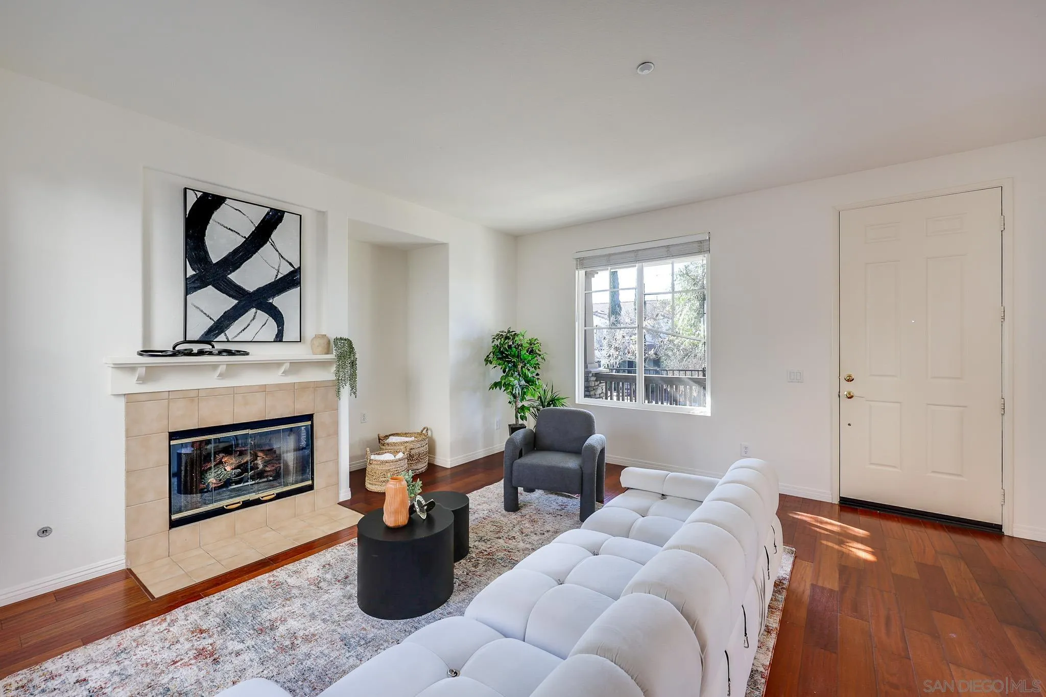https://cdn.realtyfeed.com/cdn/127/260006458/a218faba4c9eb226ec3320f2c042818c.webp