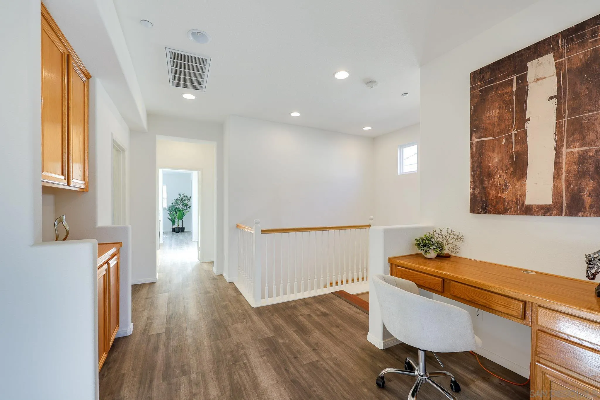 https://cdn.realtyfeed.com/cdn/127/260006458/f35bc1363b791e9ead20aece3692ae66.webp