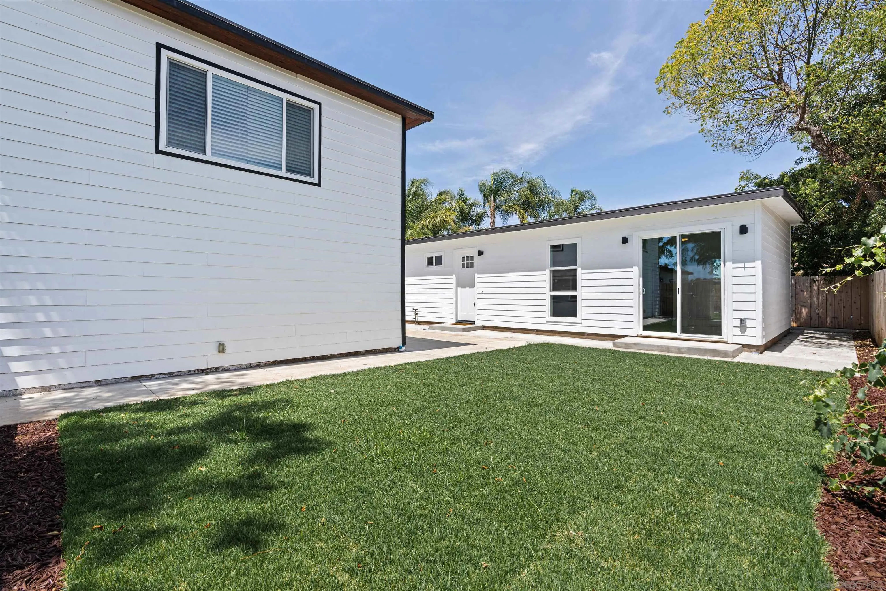 https://cdn.realtyfeed.com/cdn/127/260006467/20b77673c2f04dd3c8b358e3243fc127.webp