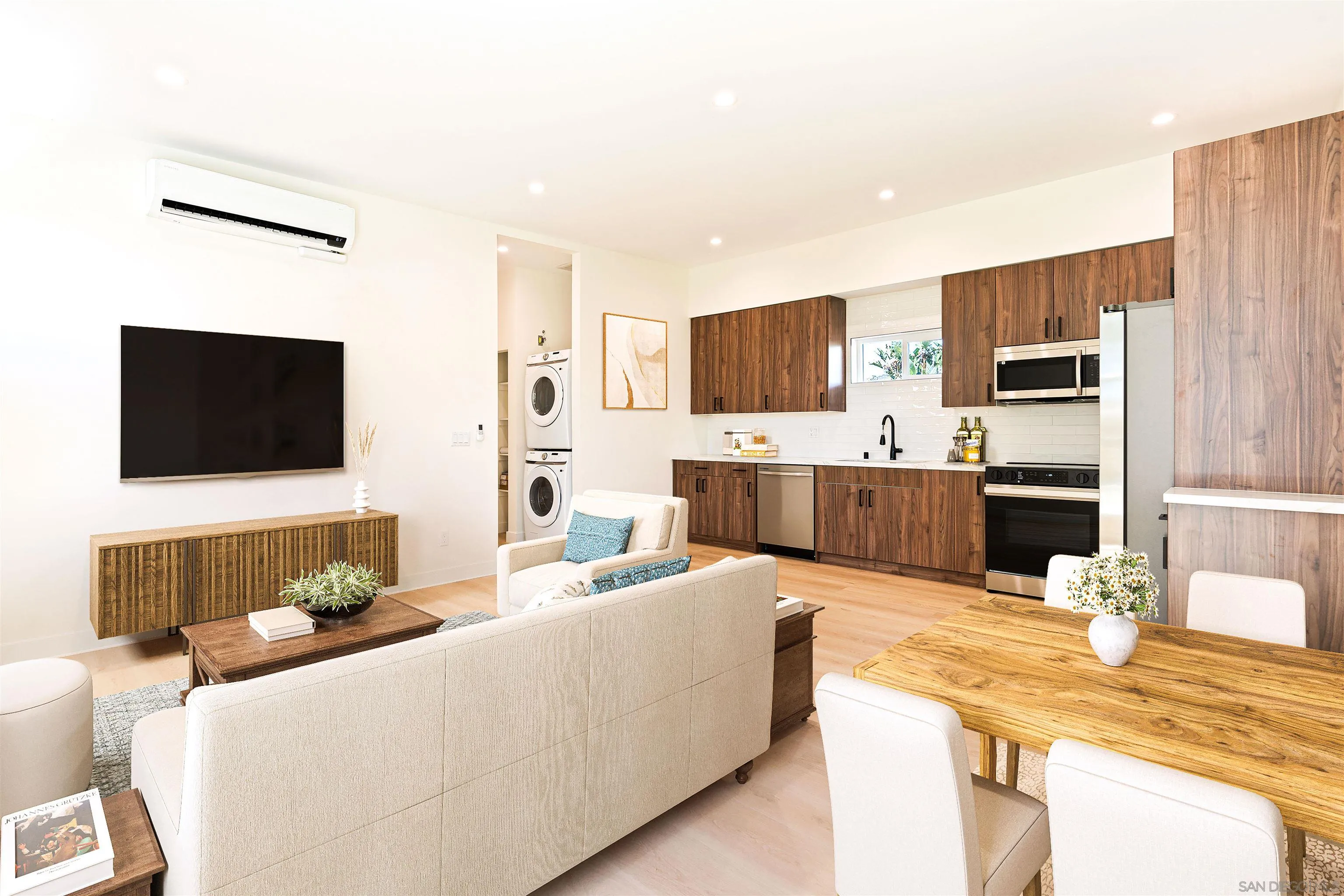 https://cdn.realtyfeed.com/cdn/127/260006467/aff7f180da9b8bd28e2105ae644f7bfd.webp