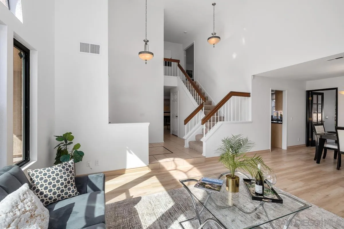 https://cdn.realtyfeed.com/cdn/127/260006471/3f08021afc494702bacf4251d95882d4.webp