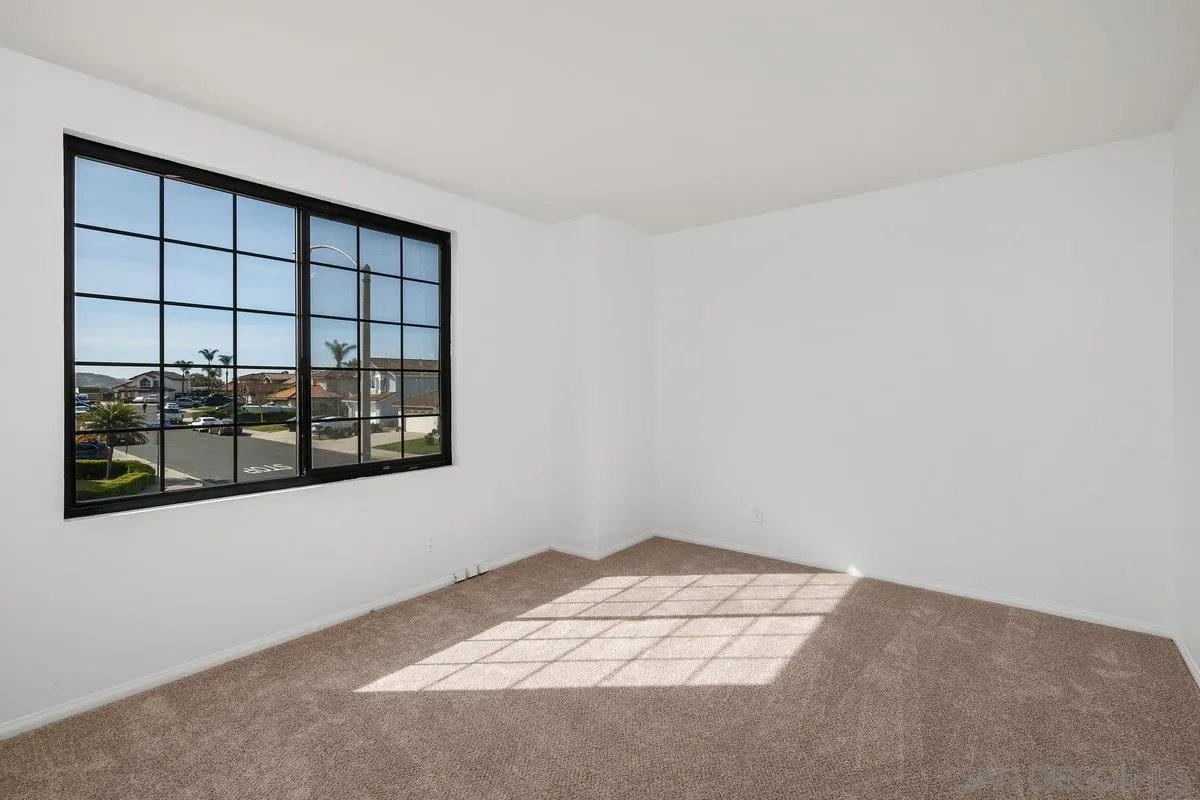 https://cdn.realtyfeed.com/cdn/127/260006471/d22a21f58703c94643216202db3e23fb.webp