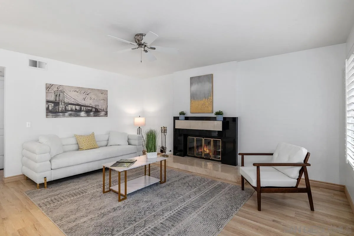 https://cdn.realtyfeed.com/cdn/127/260006471/ee62e749fd256600abe48bea97d18c5d.webp