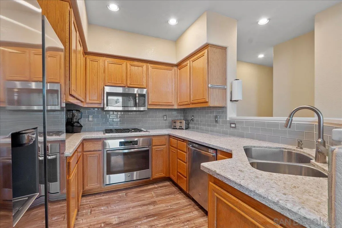 Photo #7: 260006473 Listing: Photo #7