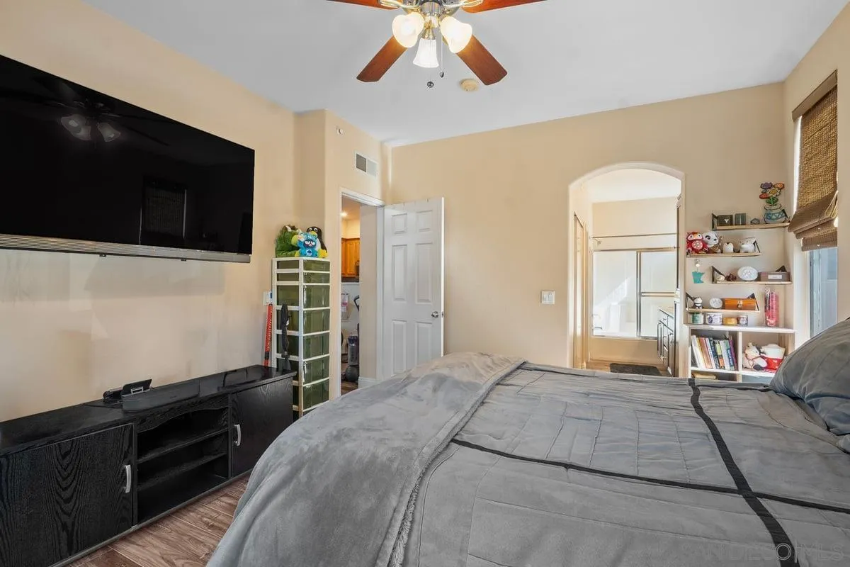 Photo #11: 260006473 Listing: Photo #11