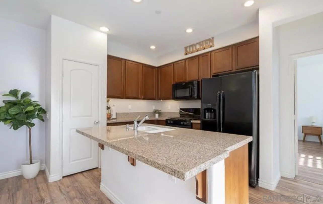 Photo #7: 260006474 Listing: Photo #7