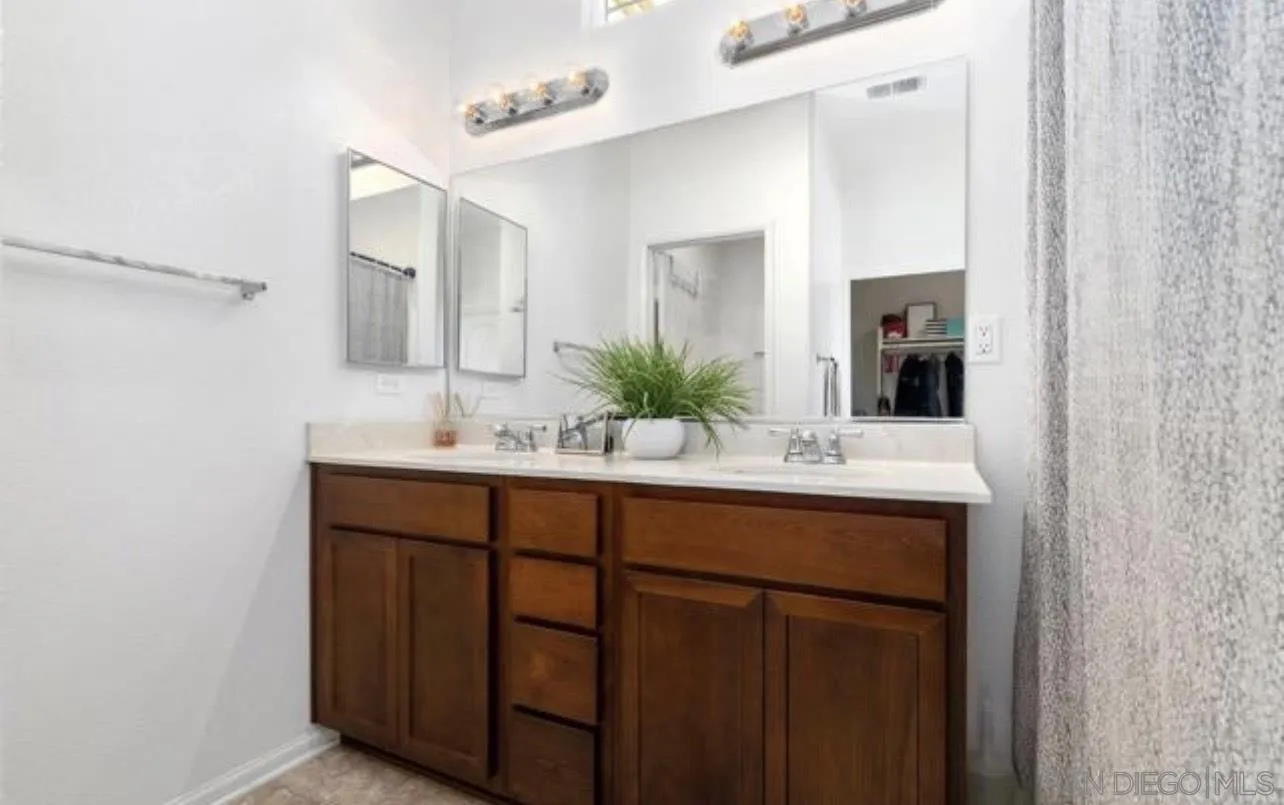 Photo #15: 260006474 Listing: Photo #15