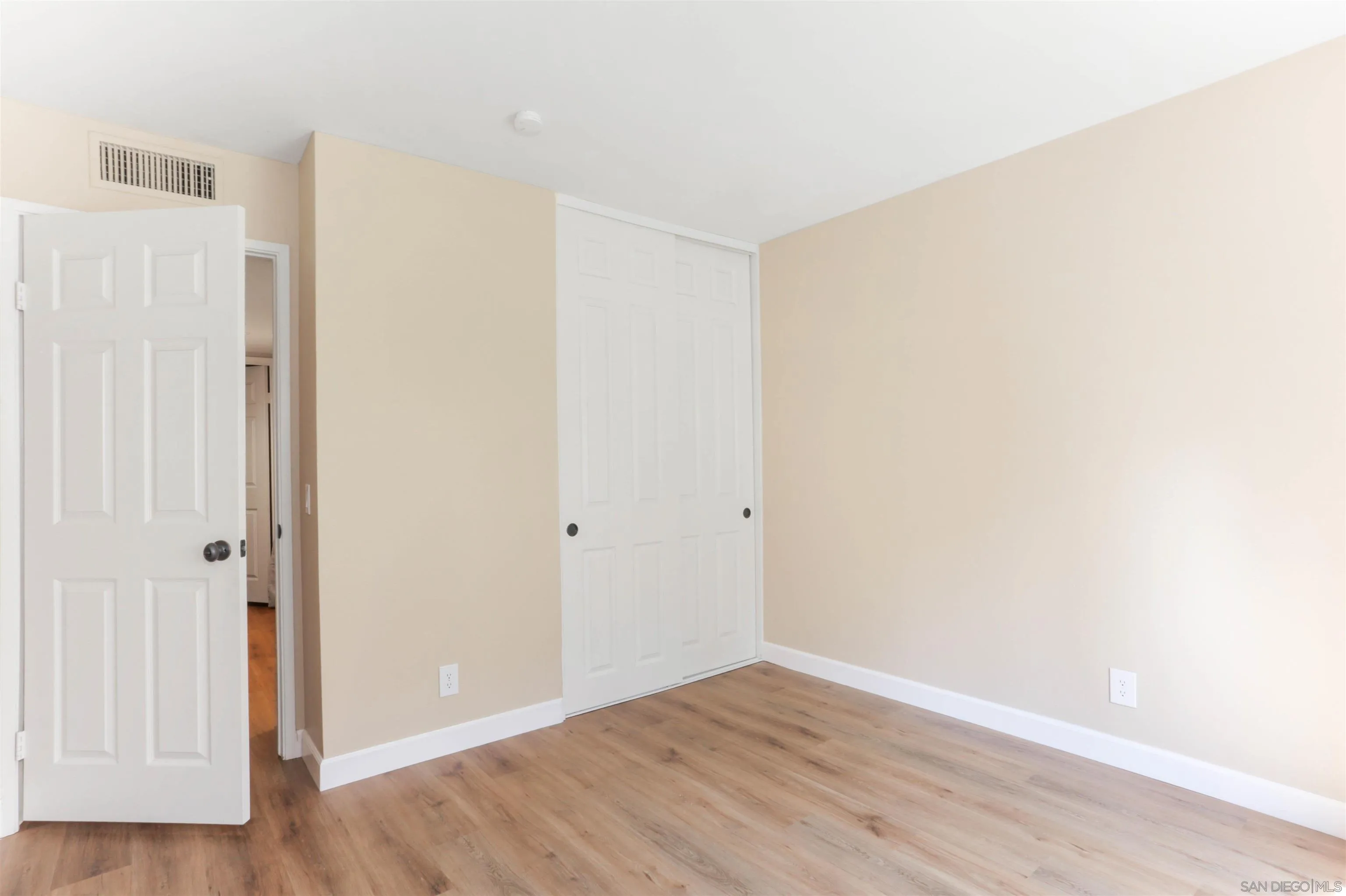 Photo #15: 260006485 Listing: Photo #15