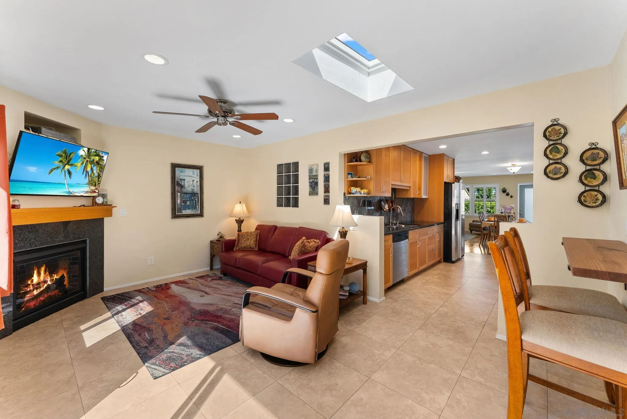 https://cdn.realtyfeed.com/cdn/127/260006494/27be64d948f79f3488a07f6335f3ead9.webp