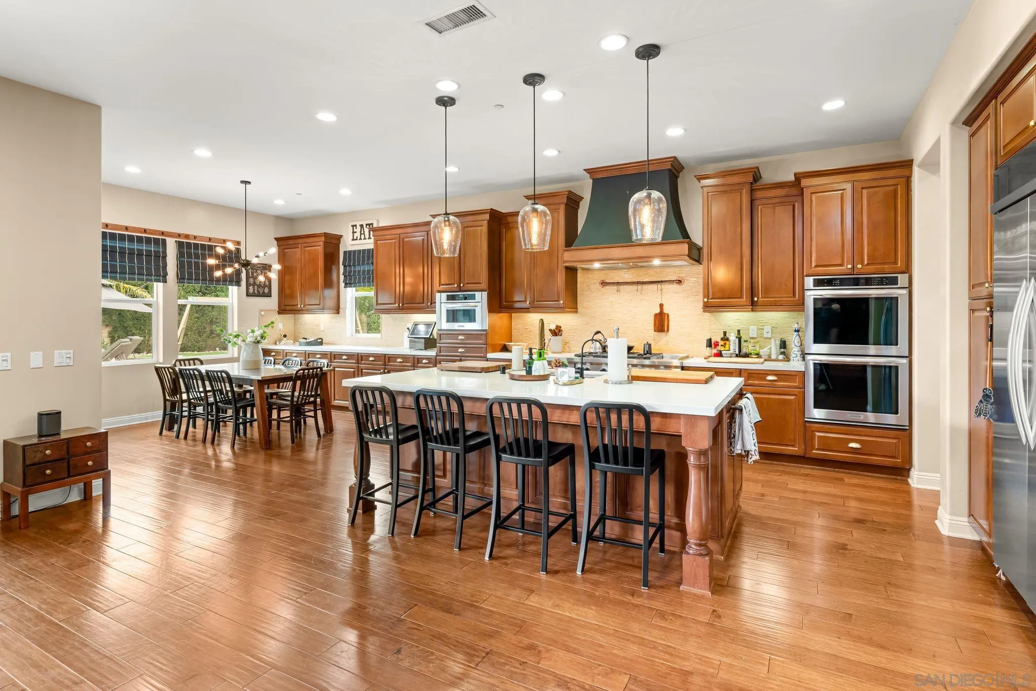 https://cdn.realtyfeed.com/cdn/127/260006495/56d5cb49f349a71d78d8645f0b12c980.webp