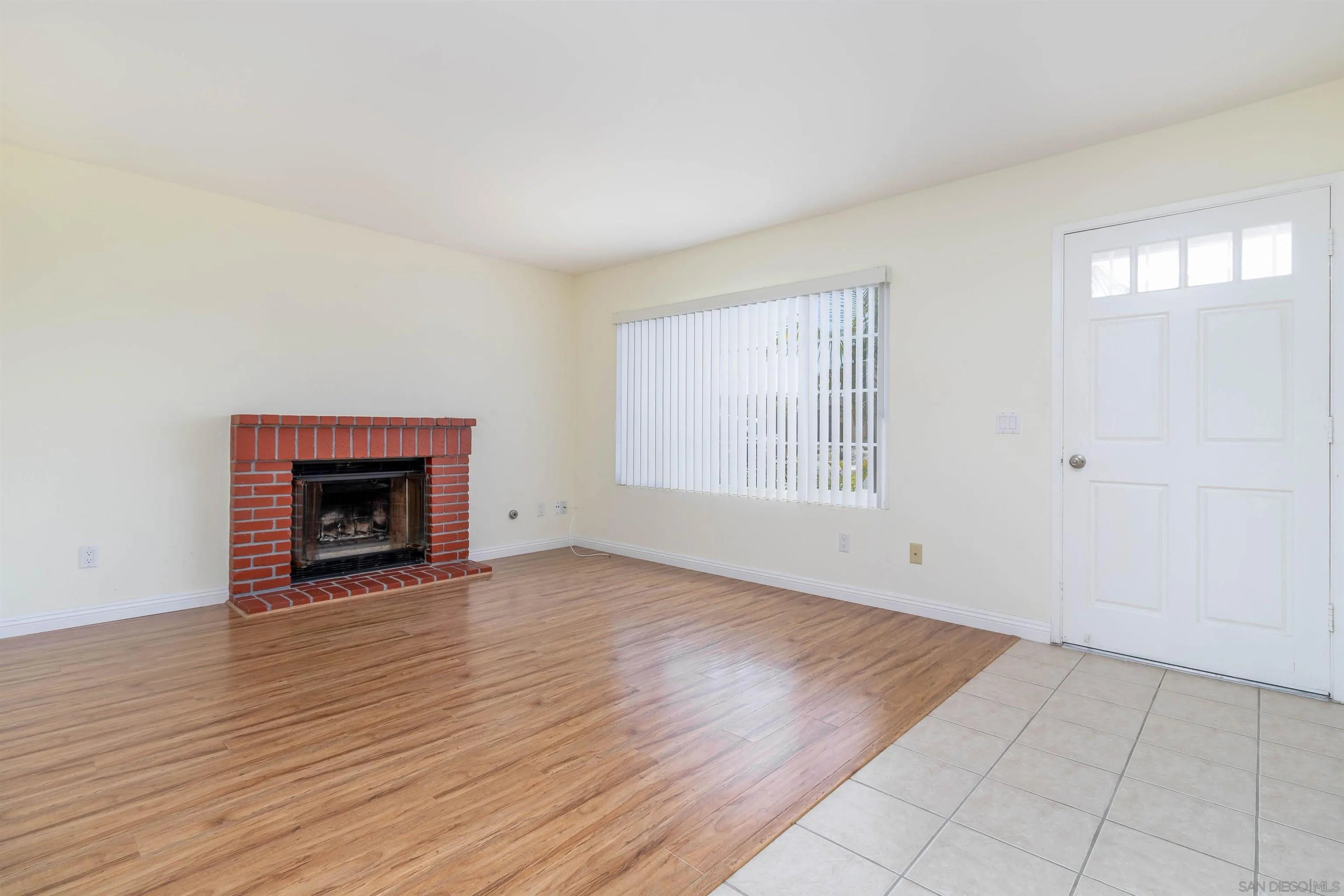 https://cdn.realtyfeed.com/cdn/127/260006496/0dd95463d88a985d01d540898e3fb725.webp