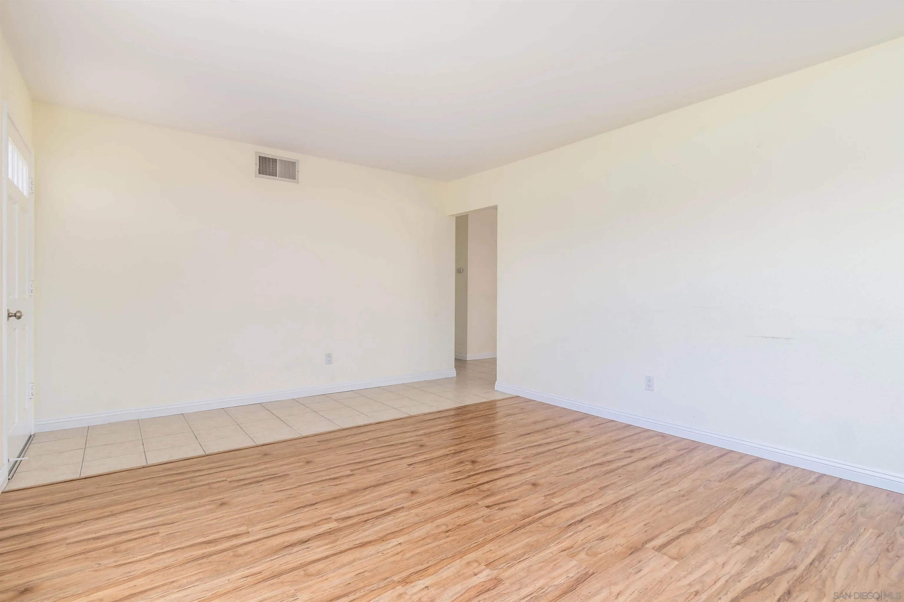 https://cdn.realtyfeed.com/cdn/127/260006496/ef515876bb16b9220b9c7617f6f1894c.webp
