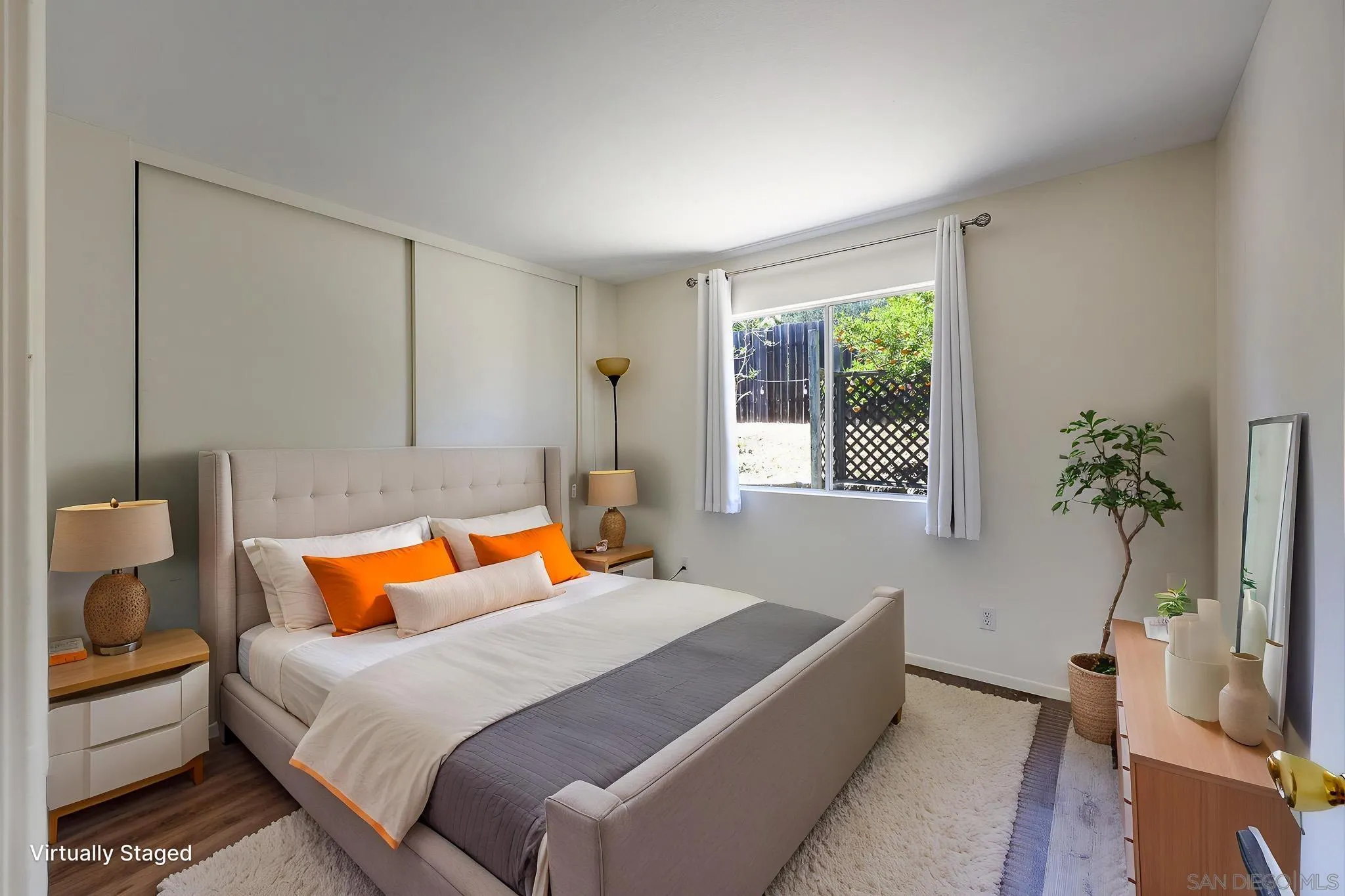 https://cdn.realtyfeed.com/cdn/127/260006497/1cde211cc1a2bd6733606aa621081a51.webp