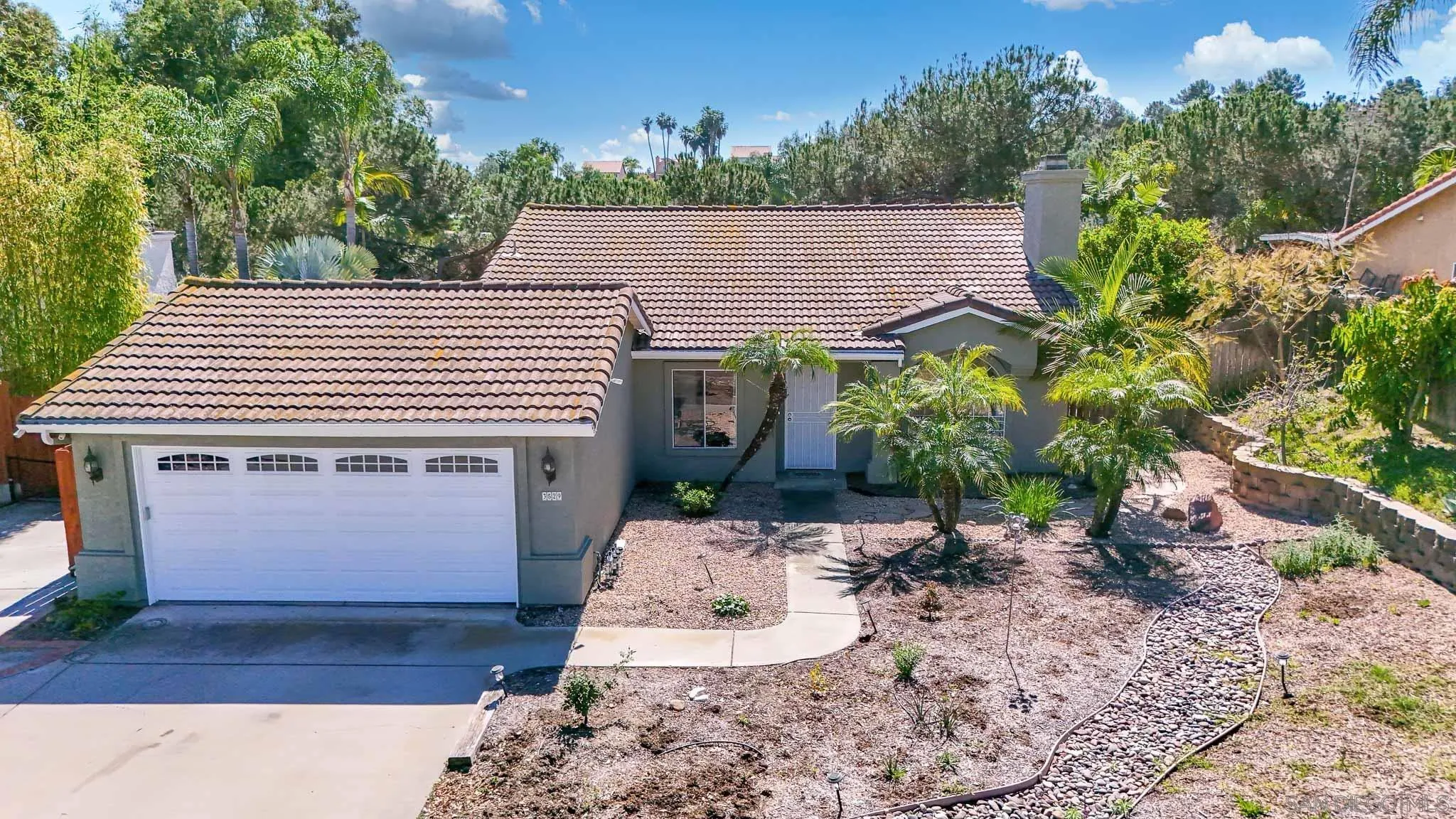 https://cdn.realtyfeed.com/cdn/127/260006497/31d392773c71ba80f298929016bd6d51.webp