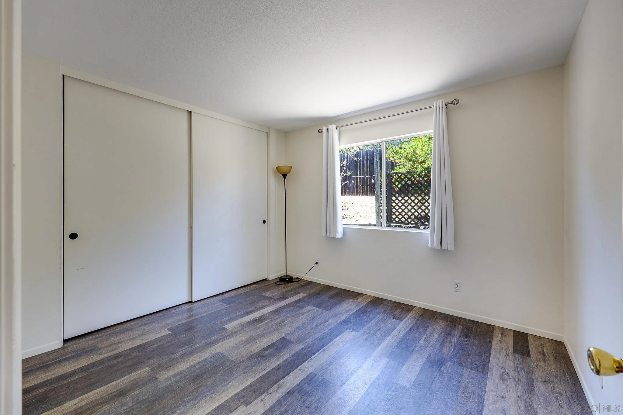 https://cdn.realtyfeed.com/cdn/127/260006497/679d8d1456a82f0e62a9165c78042d02.webp