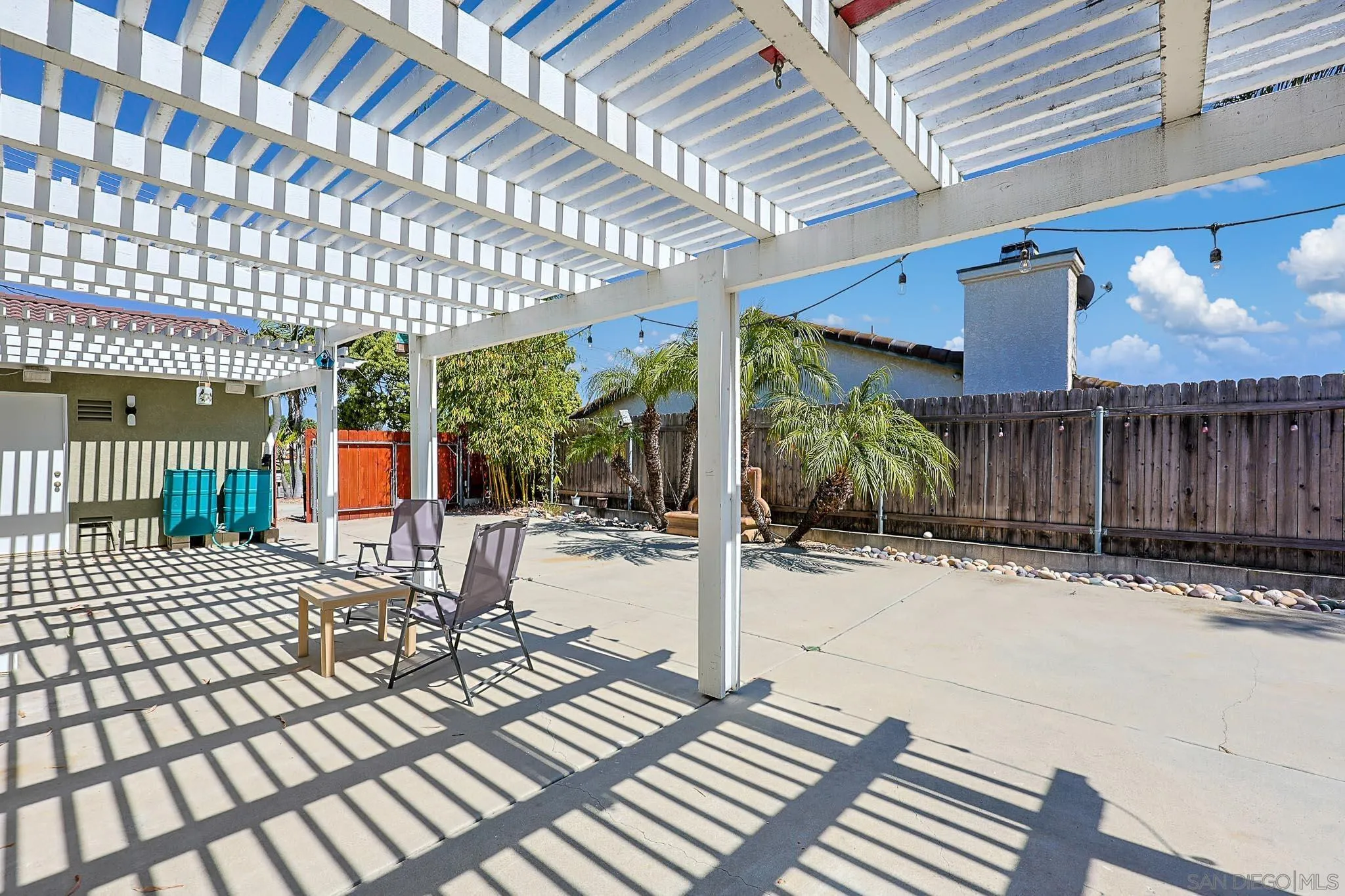 https://cdn.realtyfeed.com/cdn/127/260006497/8e7bce6d93723872543cf0abadb23cfc.webp