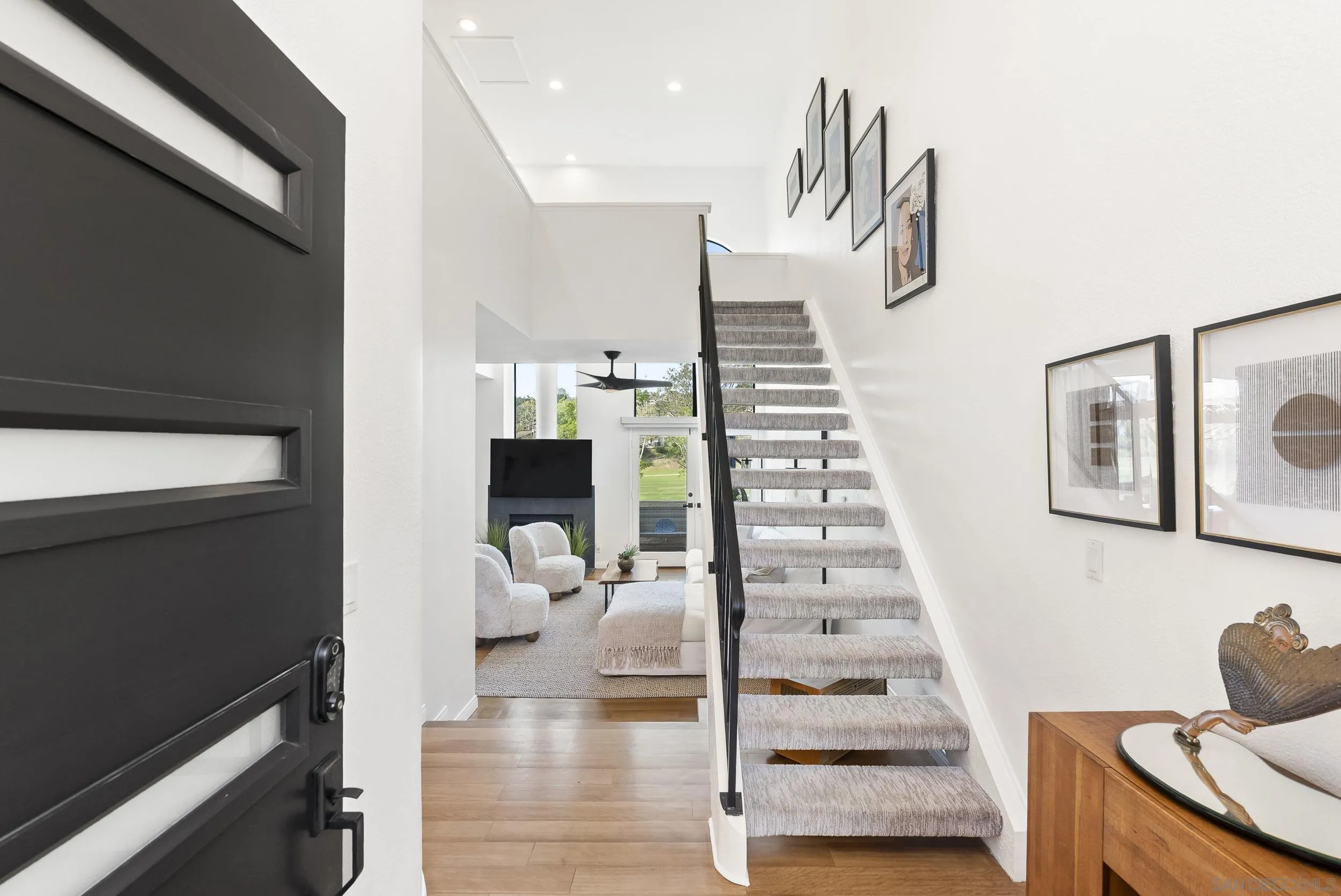 Photo #3: 260006499 Listing: Photo #3