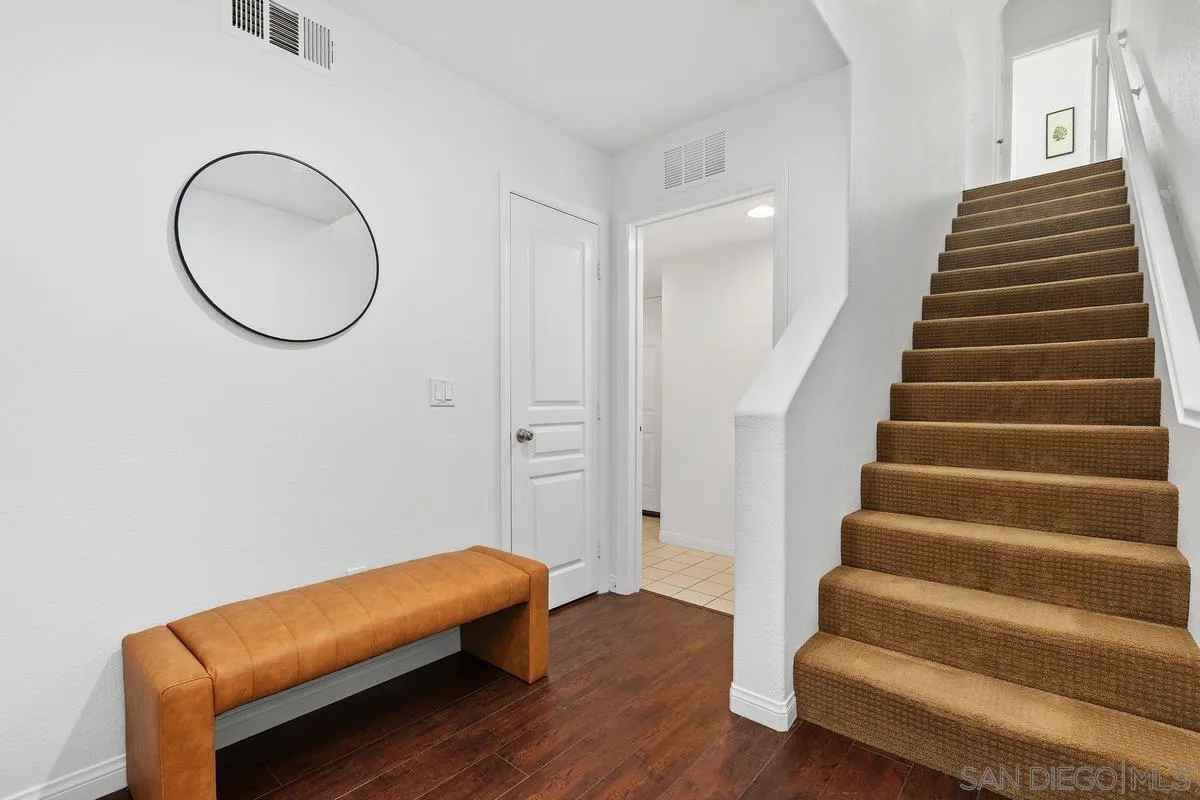 Photo #7: 260006504 Listing: Photo #7