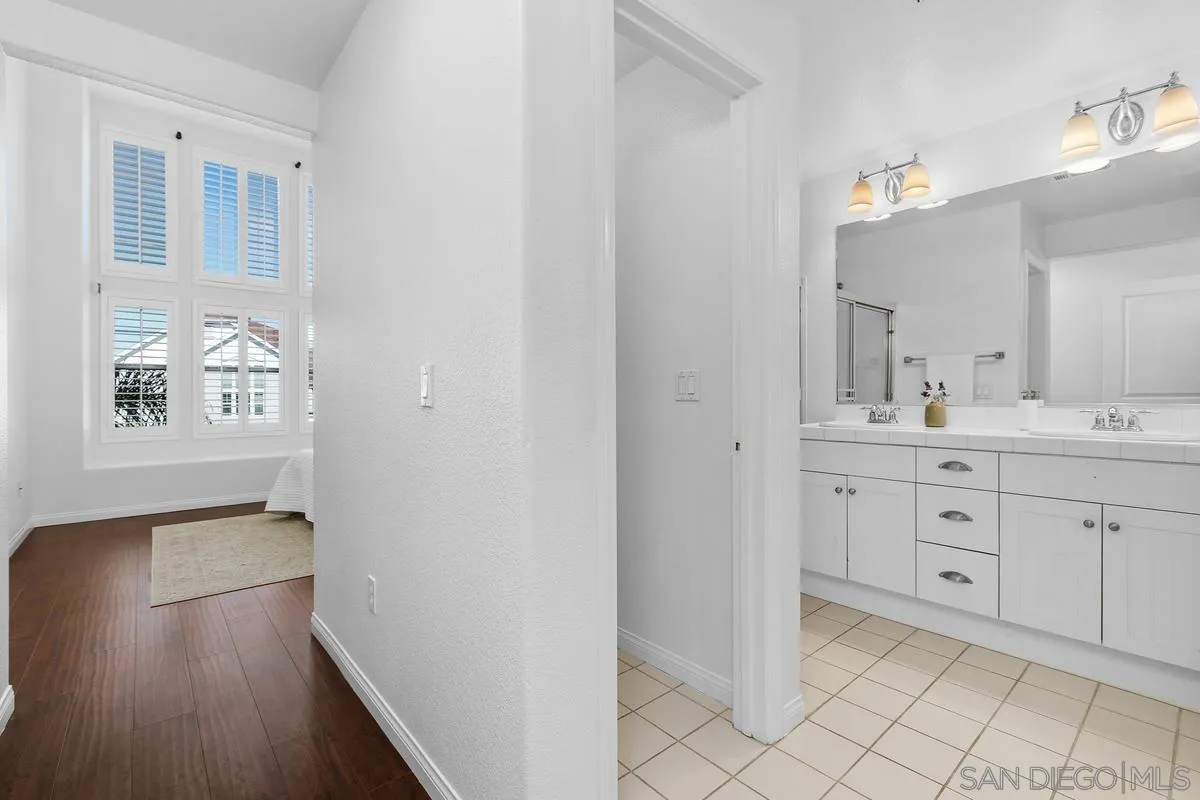 Photo #35: 260006504 Listing: Photo #35