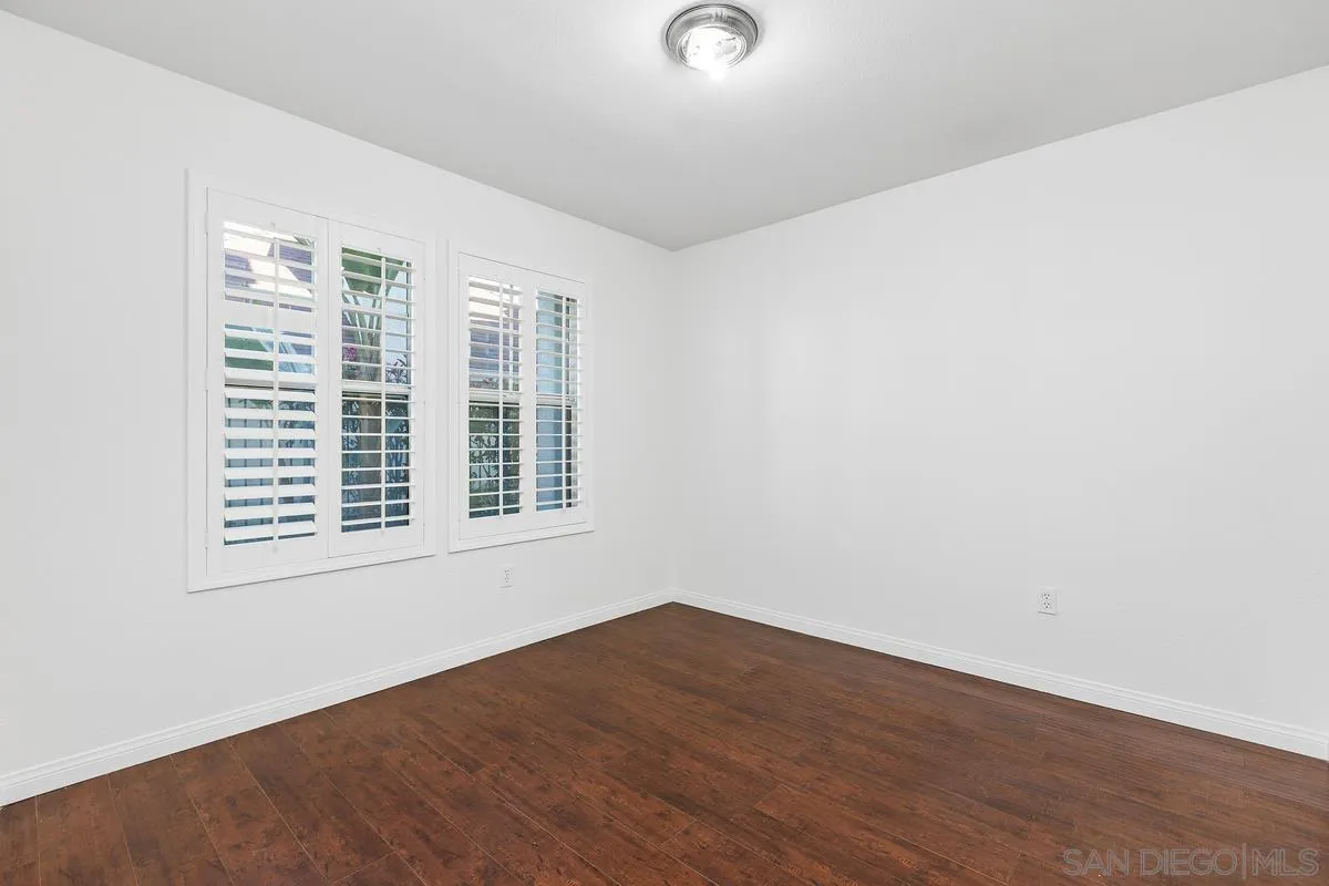 Photo #5: 260006504 Listing: Photo #5