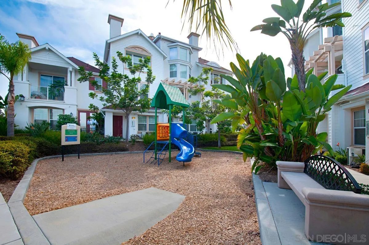 Photo #48: 260006504 Listing: Photo #48