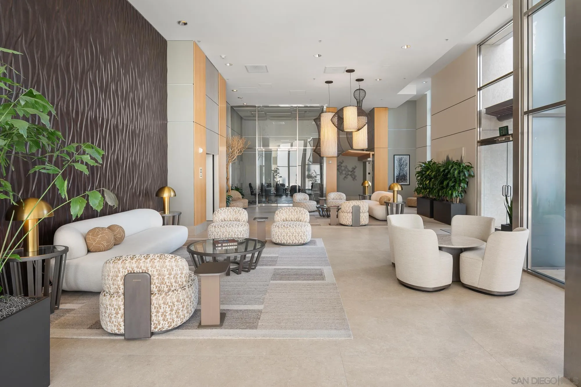 Photo #2: 260006505 Listing: Photo #2