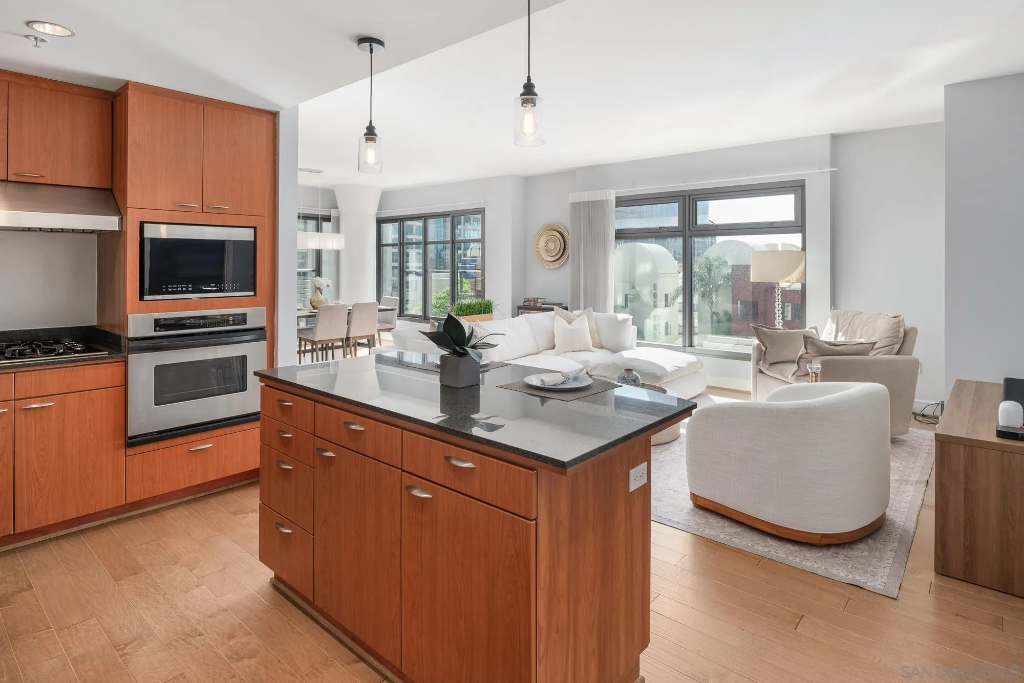 Photo #15: 260006505 Listing: Photo #15