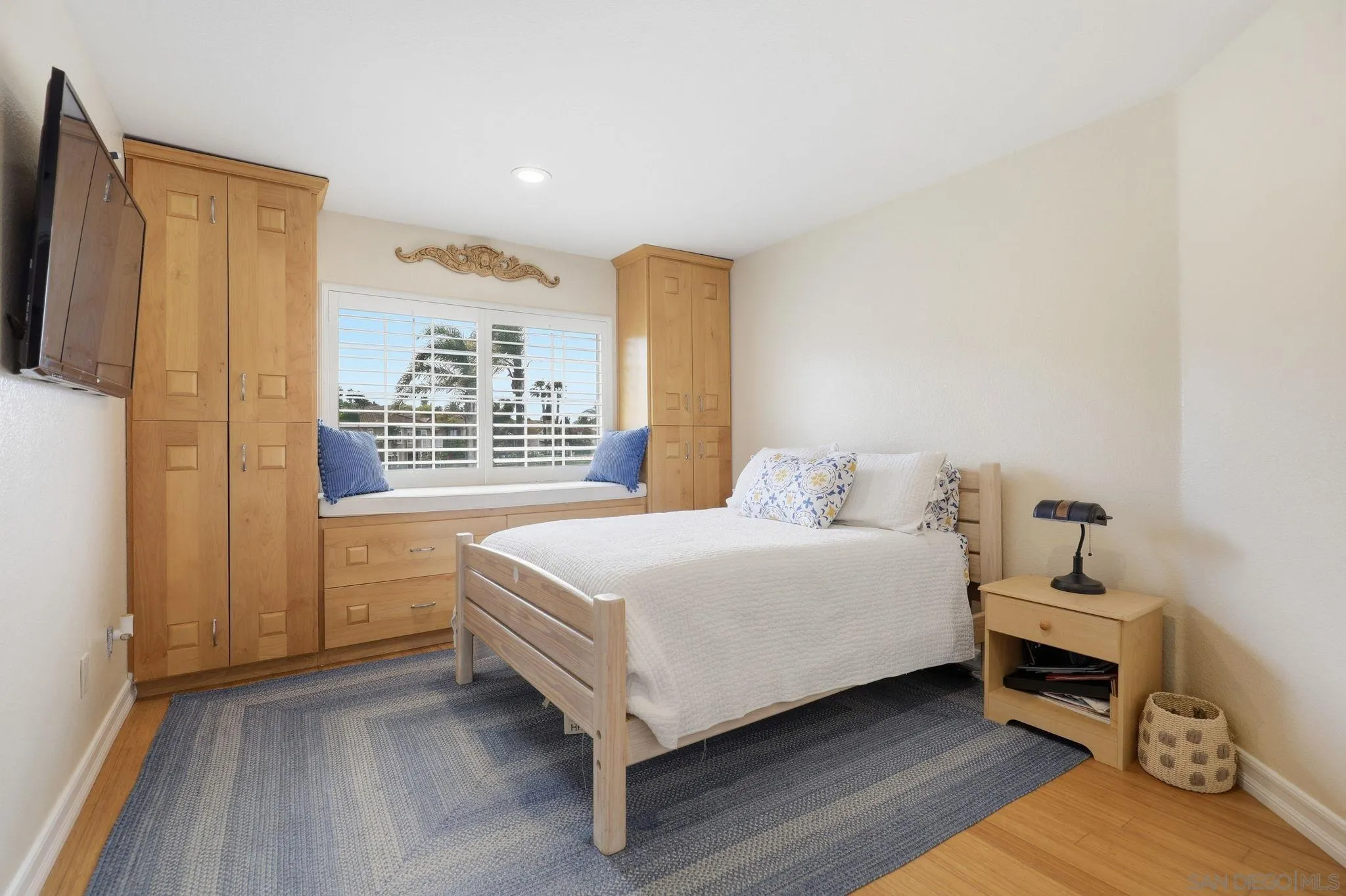https://cdn.realtyfeed.com/cdn/127/260006510/24654a1913c68db8e1751e6450f476ad.webp