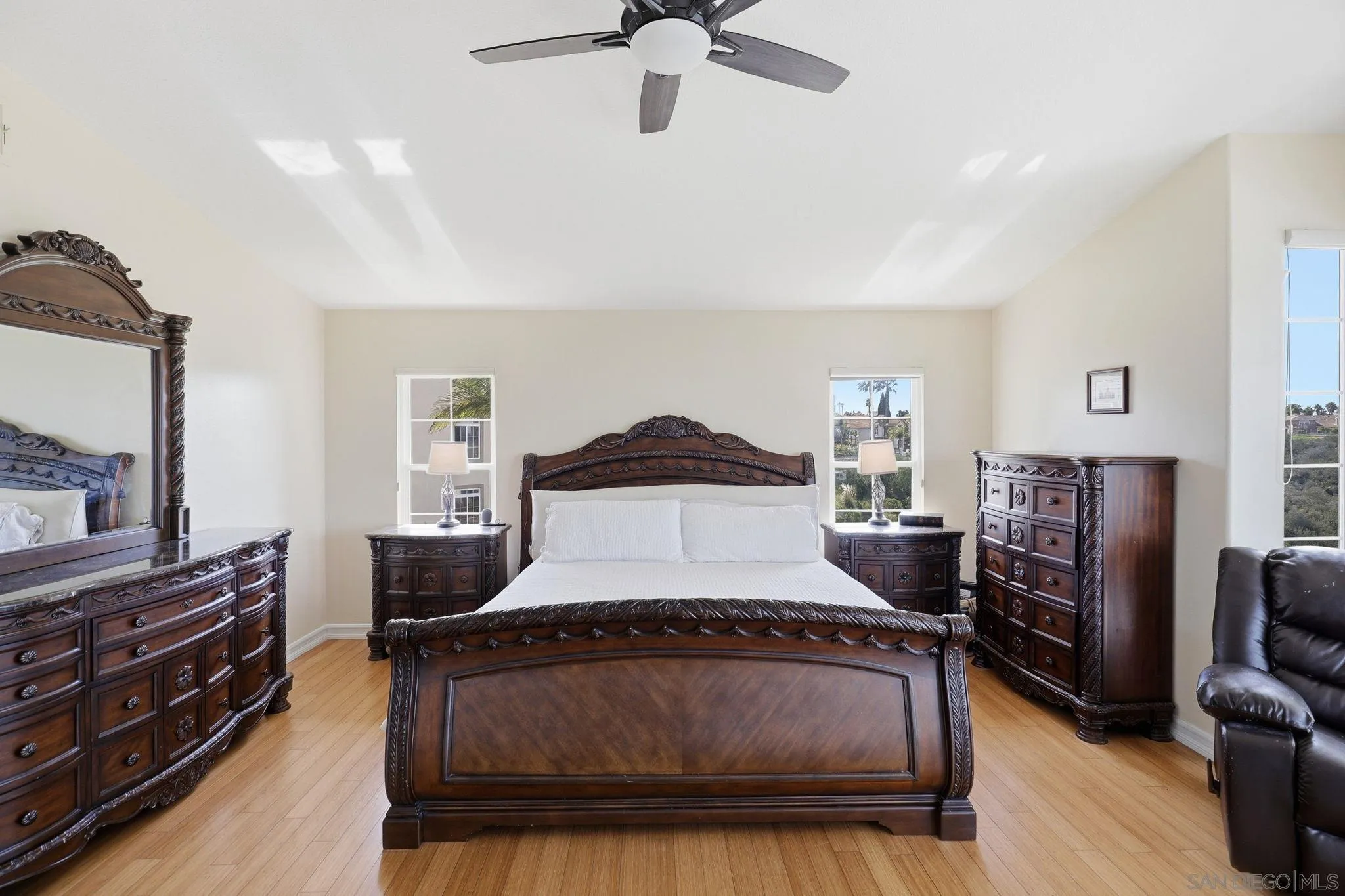 https://cdn.realtyfeed.com/cdn/127/260006510/78f4da01683846876f23bc5ae844794c.webp
