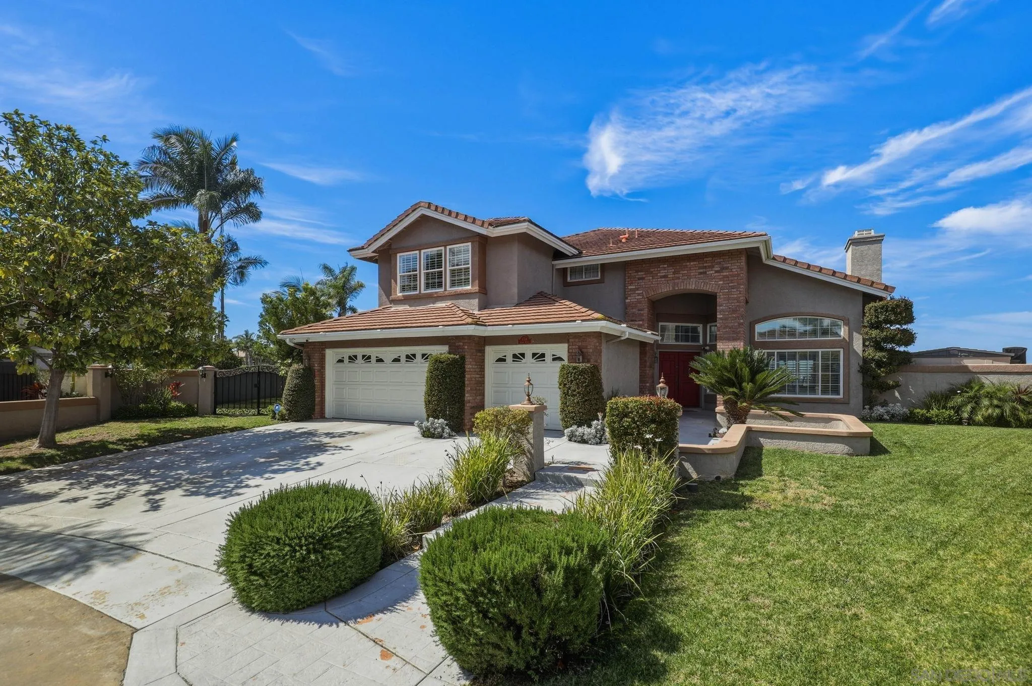 https://cdn.realtyfeed.com/cdn/127/260006510/8e552459e9748b154e287f3cf8567ffb.webp